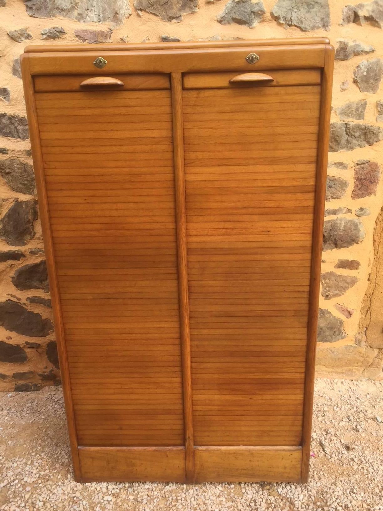 French Double Curtains Oak Document Cabinet, 1950s In Good Condition In LEGNY, FR
