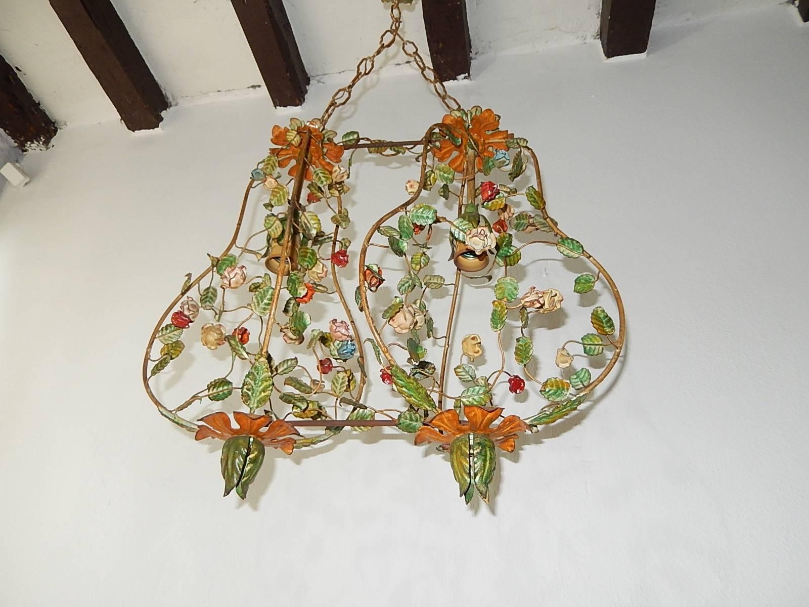 French Double Floral Tole Roses Chandelier, circa 1920 In Good Condition In Modena (MO), Modena (Mo)