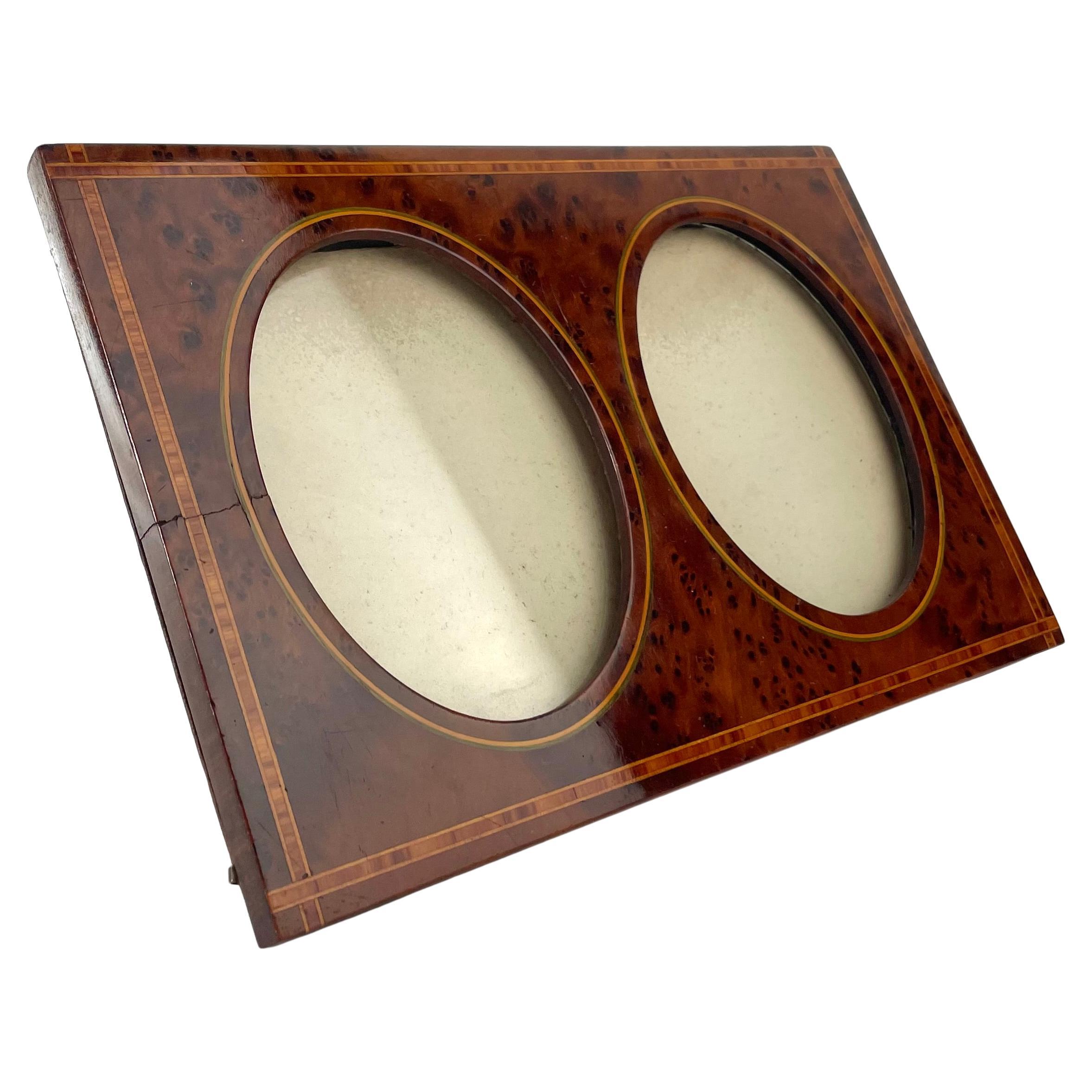 French Double Photo Frame in Thuja Root with Inlay, Early 20th Century For Sale