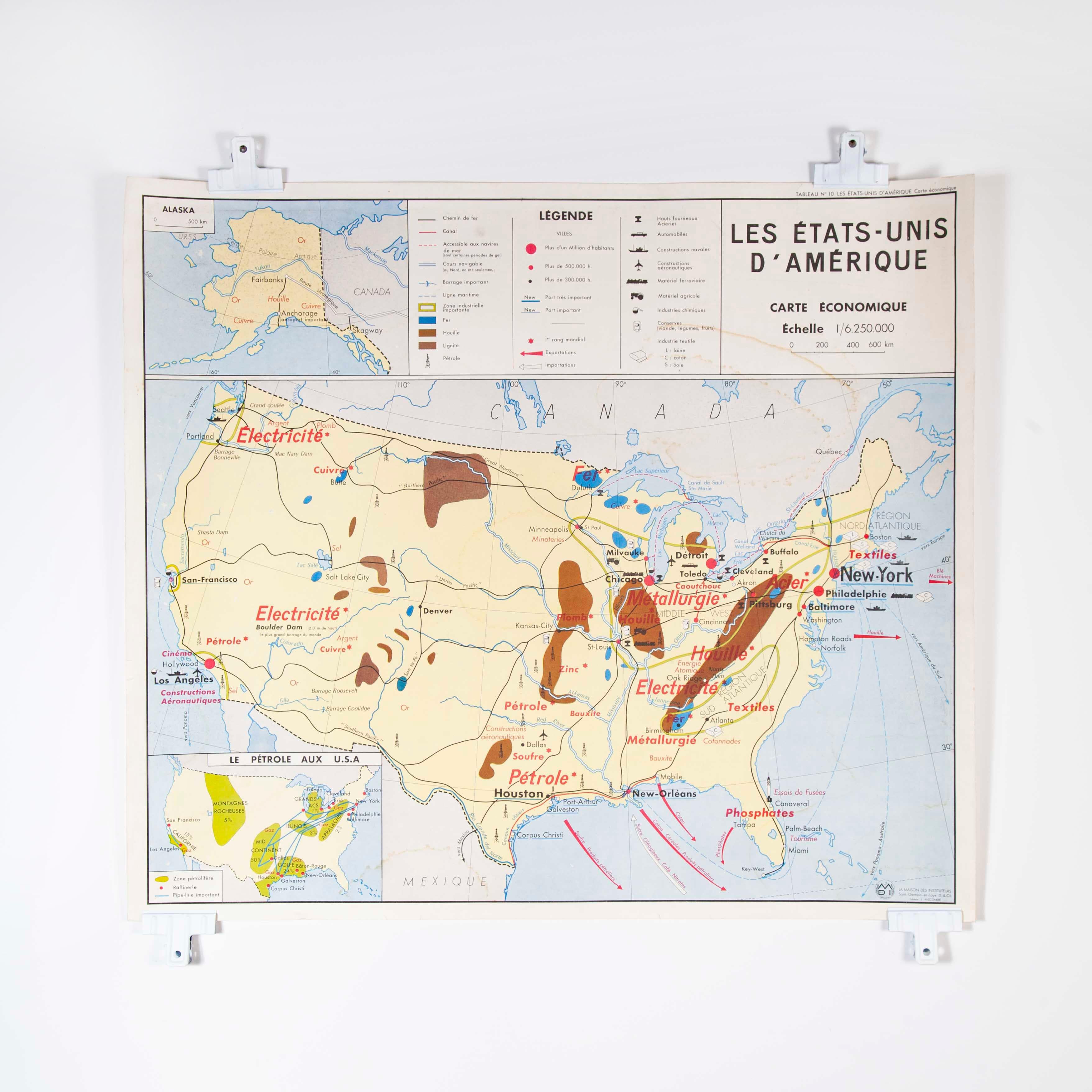 French Double Sided Educational School Poster of the Economies 5