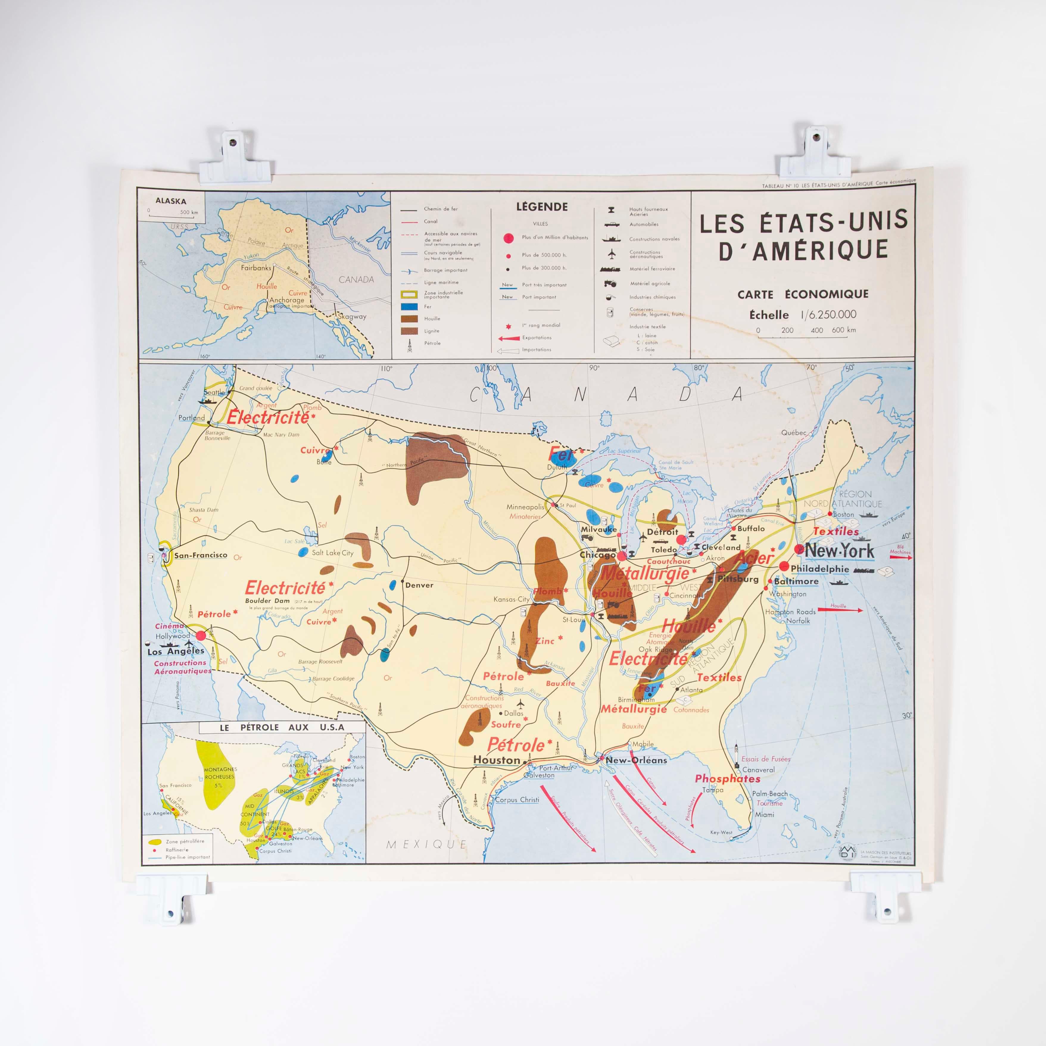 French Double Sided Educational School Poster of the Economies 4