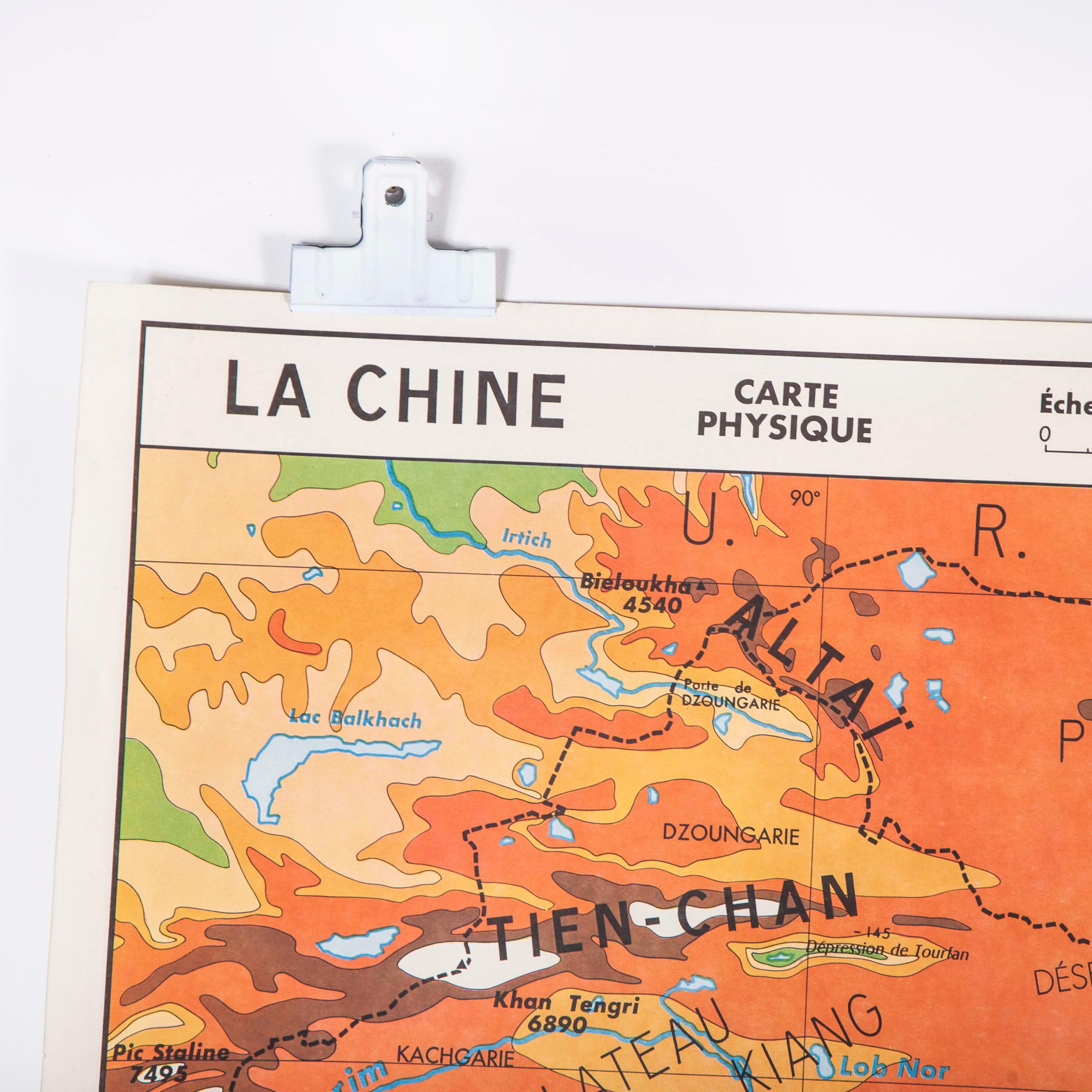 French double sided Educational School Poster of the Geography of China and Population of UK

French double sided Educational School Posters produced by La Maison des Instituteurs Saint Germain en Laye Paris. Heavy grade paper, excellent