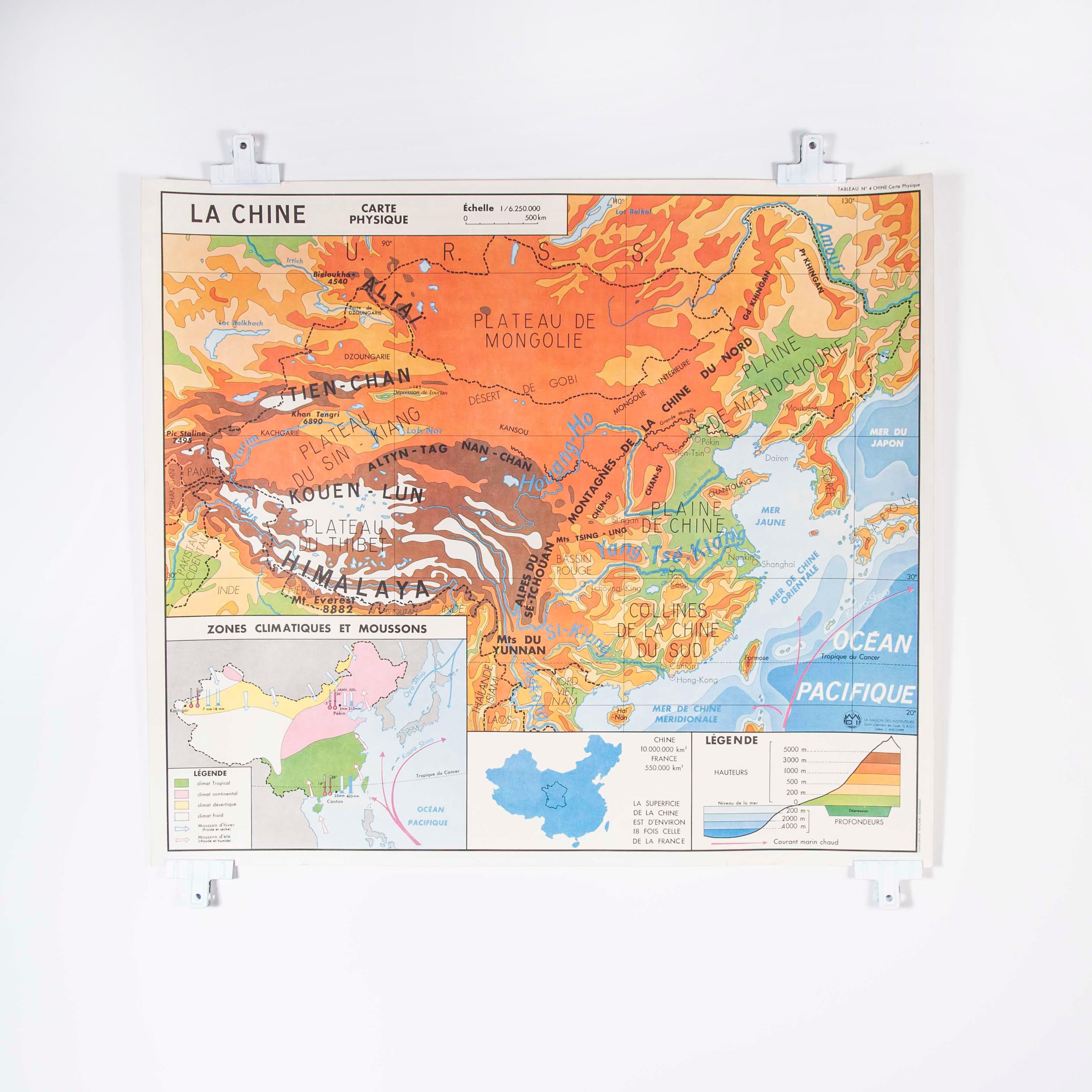 French Double Sided Educational School Poster of the Geography 3