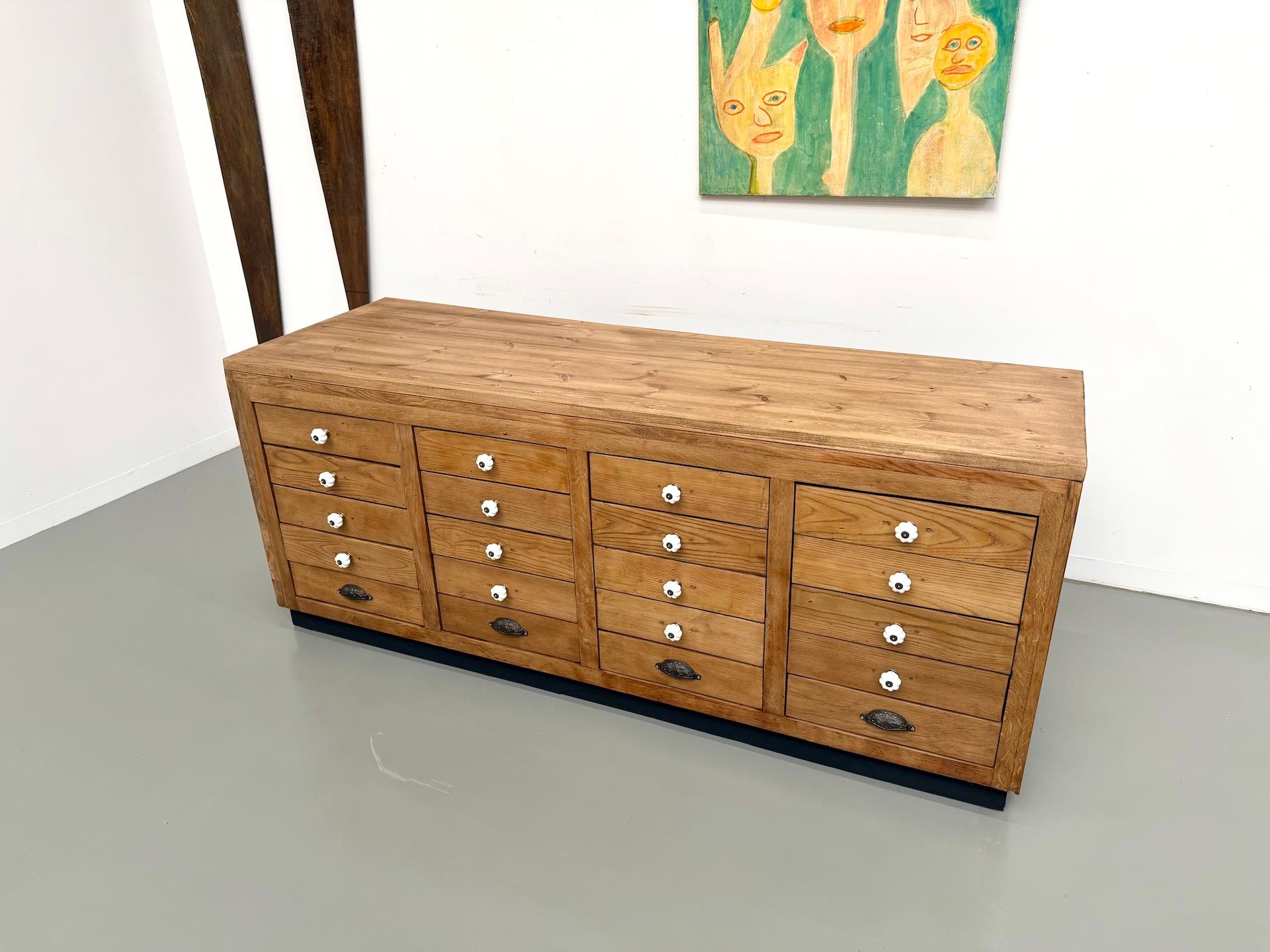 French Provincial French double-sided shop counter in solid pine and oak, 1960s. For Sale