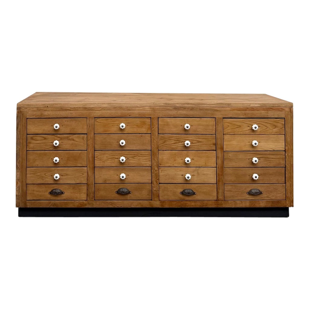 French double-sided shop counter in solid pine and oak, 1960s. For Sale