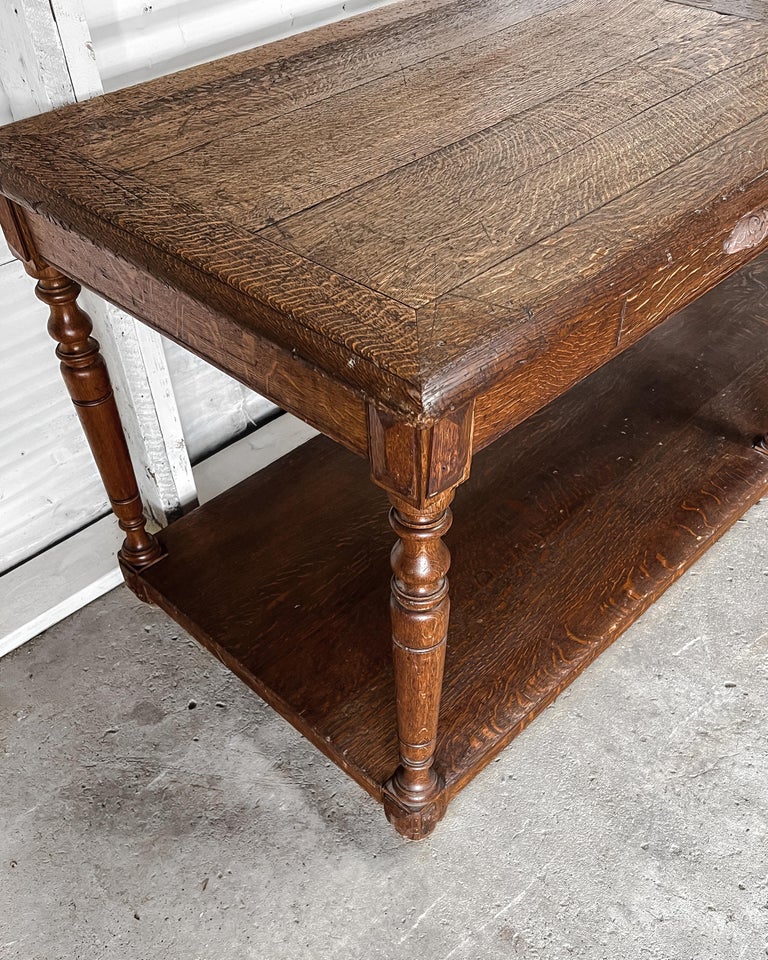 French Draper's Table with Turned Legs For Sale at 1stDibs