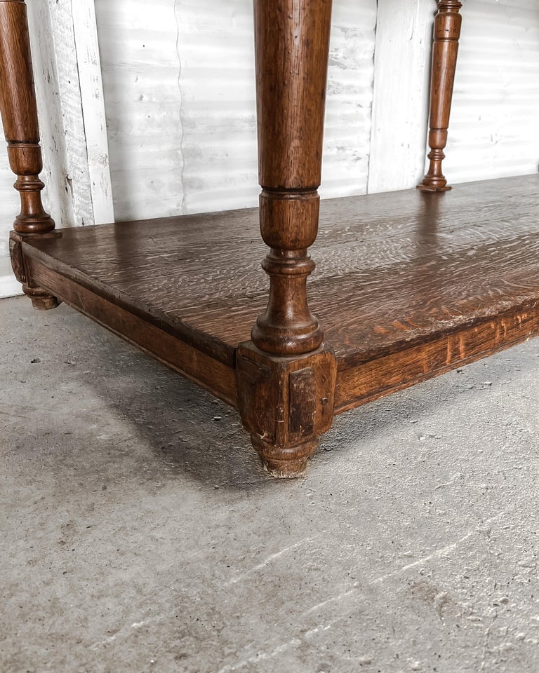 French Draper's Table with Turned Legs For Sale at 1stDibs