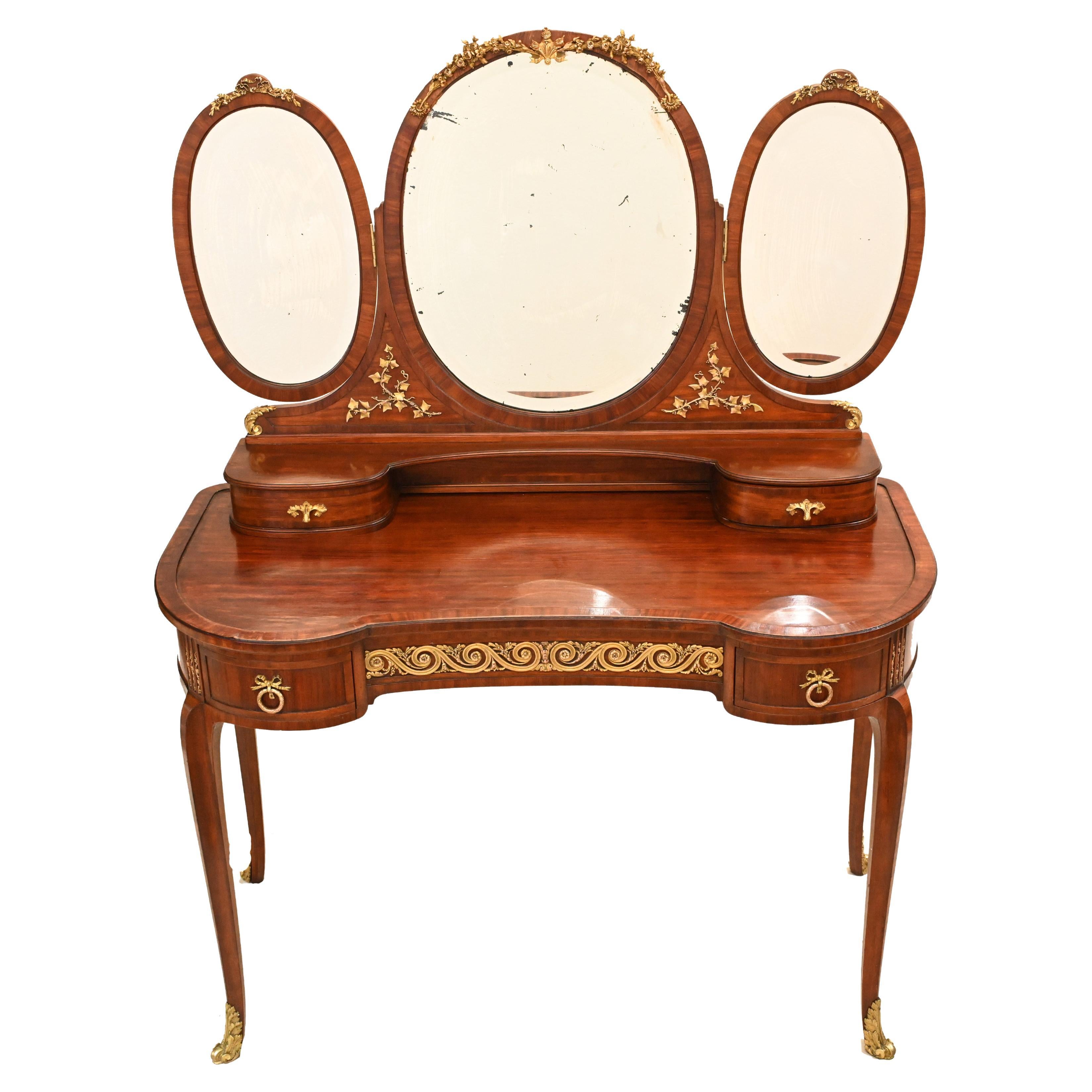 Henry Link Set of White Wicker Bedroom Furniture, Nightstands, Mirror