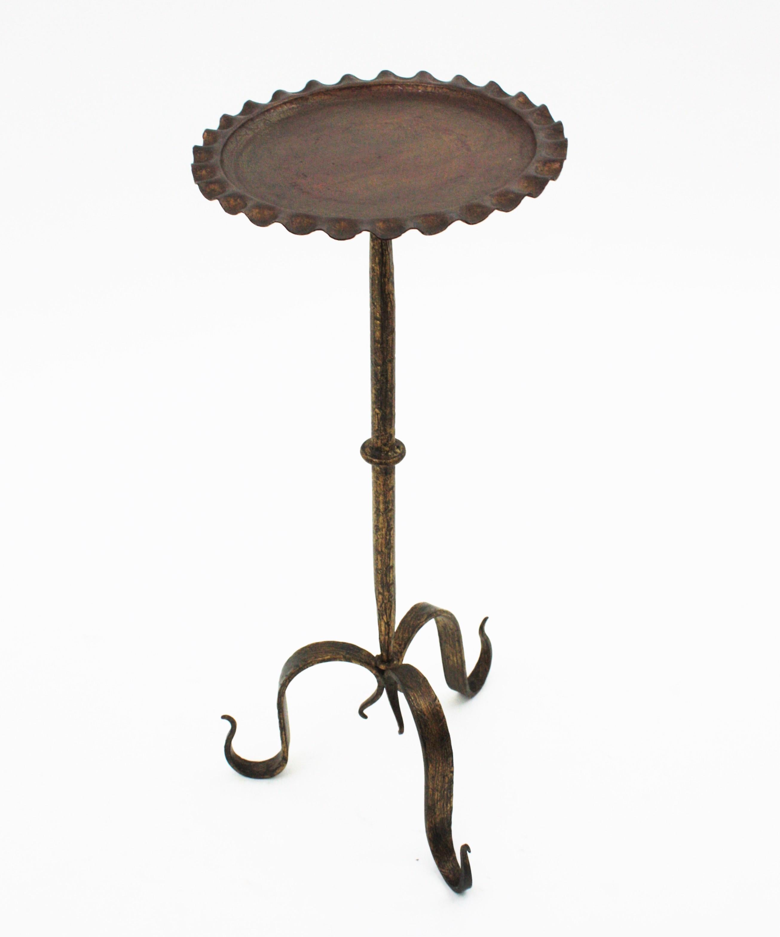 French Drinks Table / Side Table / Martini Table in Gilt Iron with Wavy Top 7