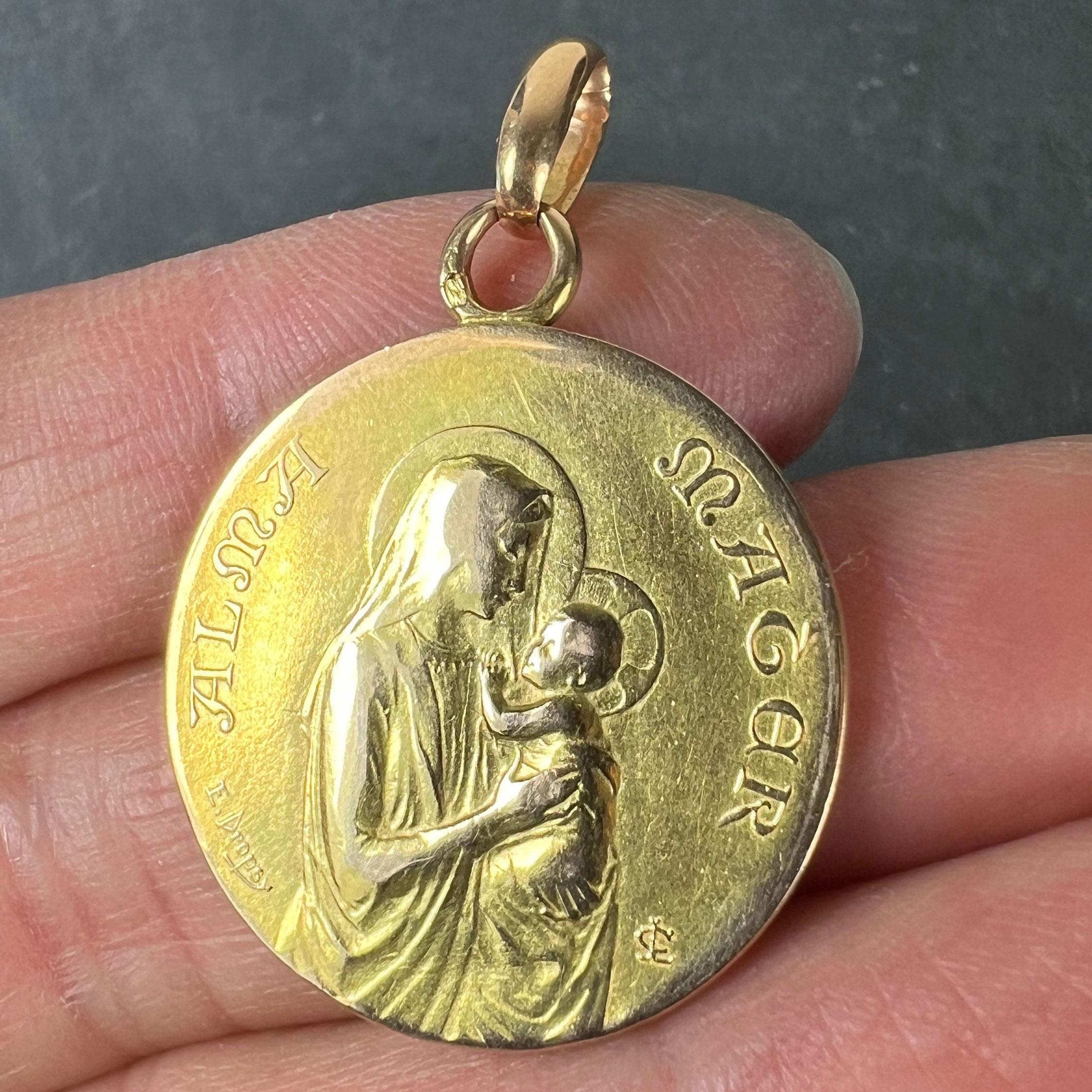 French Dropsy 18K Yellow Gold Madonna and Child Alma Mater Medal Pendant For Sale 4