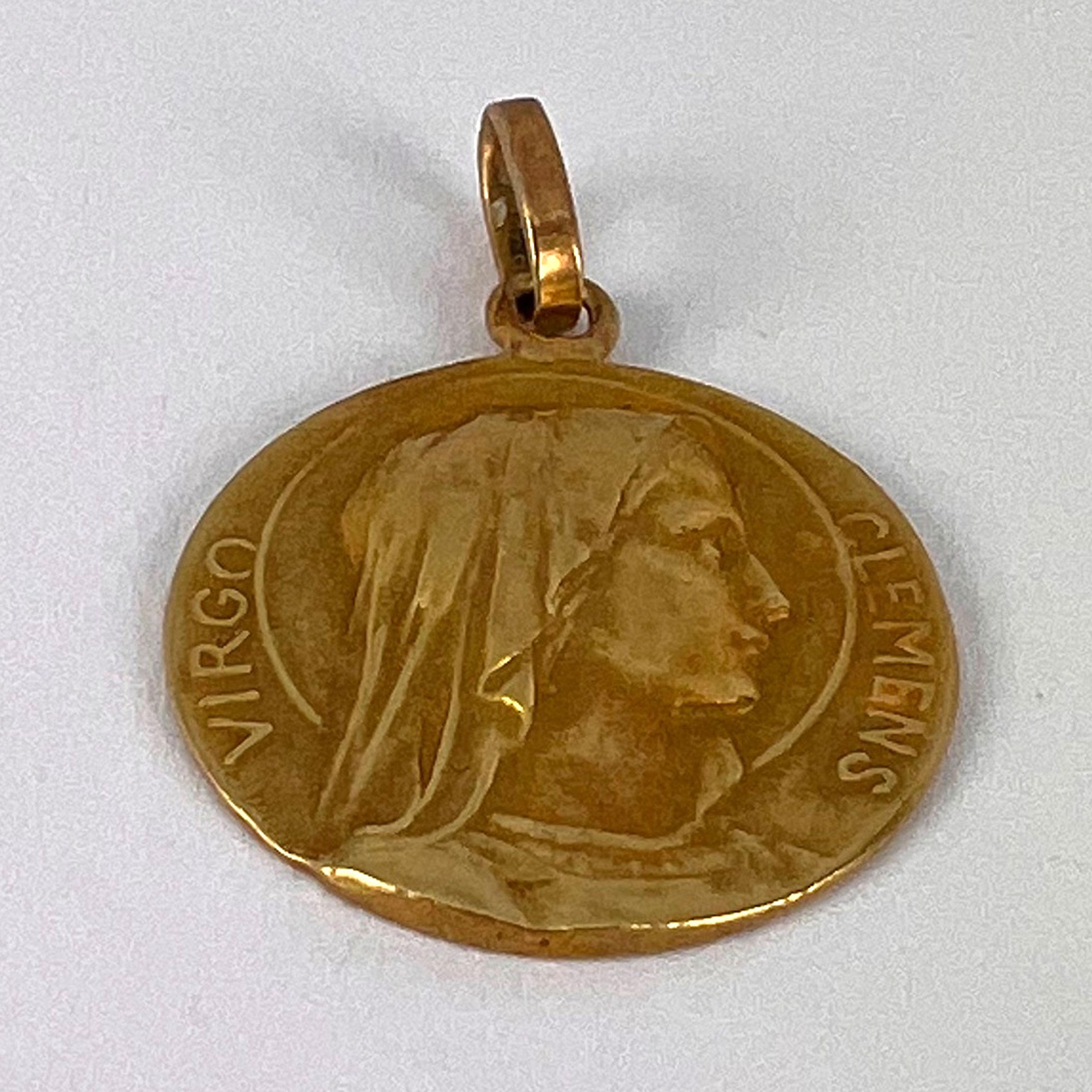 Pendentif breloque française en forme de Vierge Marie en or jaune 18 carats en vente 6