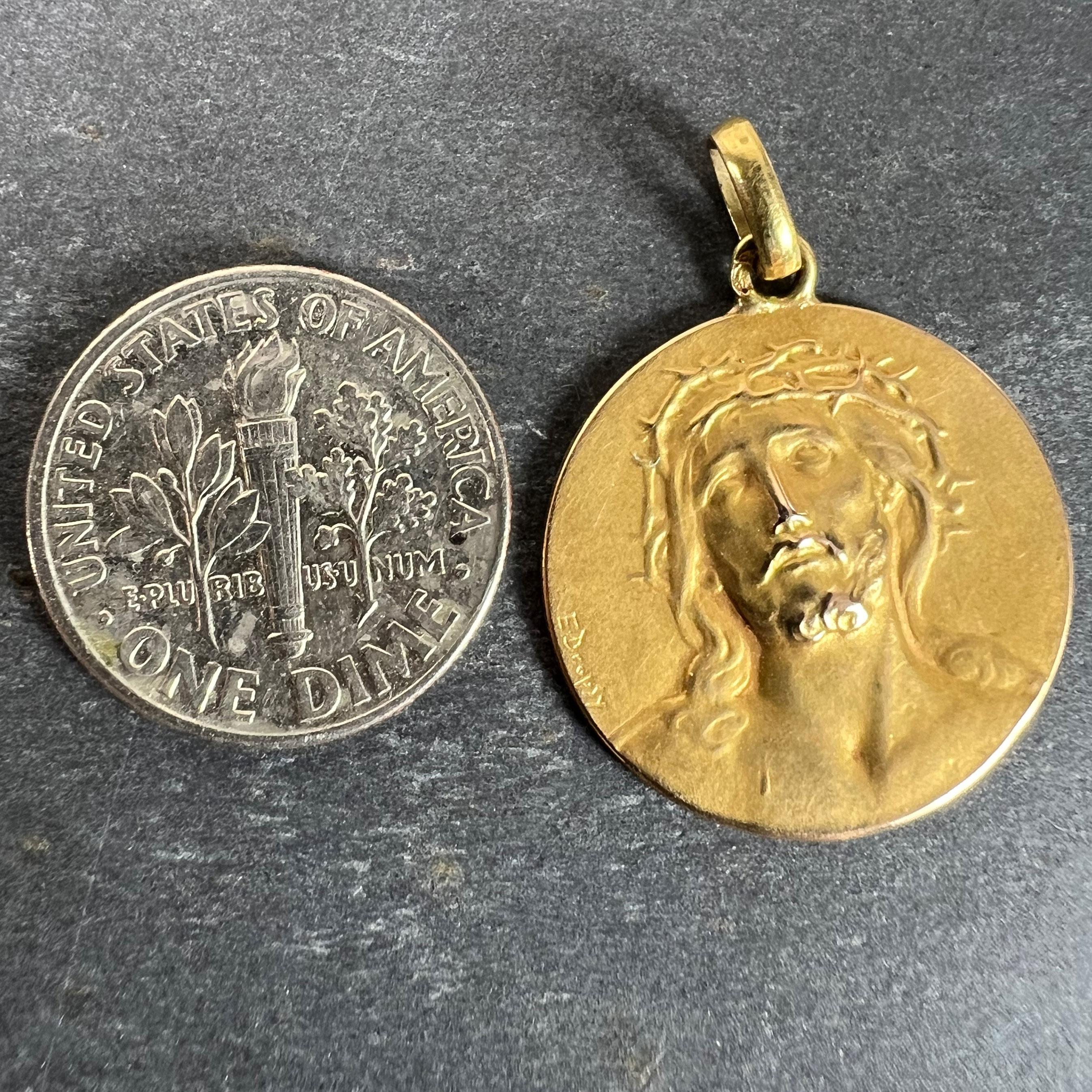 French Dropsy Jesus Christ Crown of Thorns 18K Yellow Gold Medal Pendant For Sale 6
