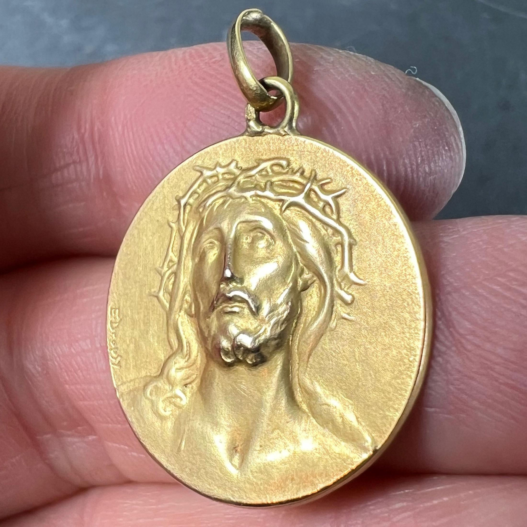 French Dropsy Jesus Christ Crown of Thorns 18K Yellow Gold Medal Pendant For Sale 2
