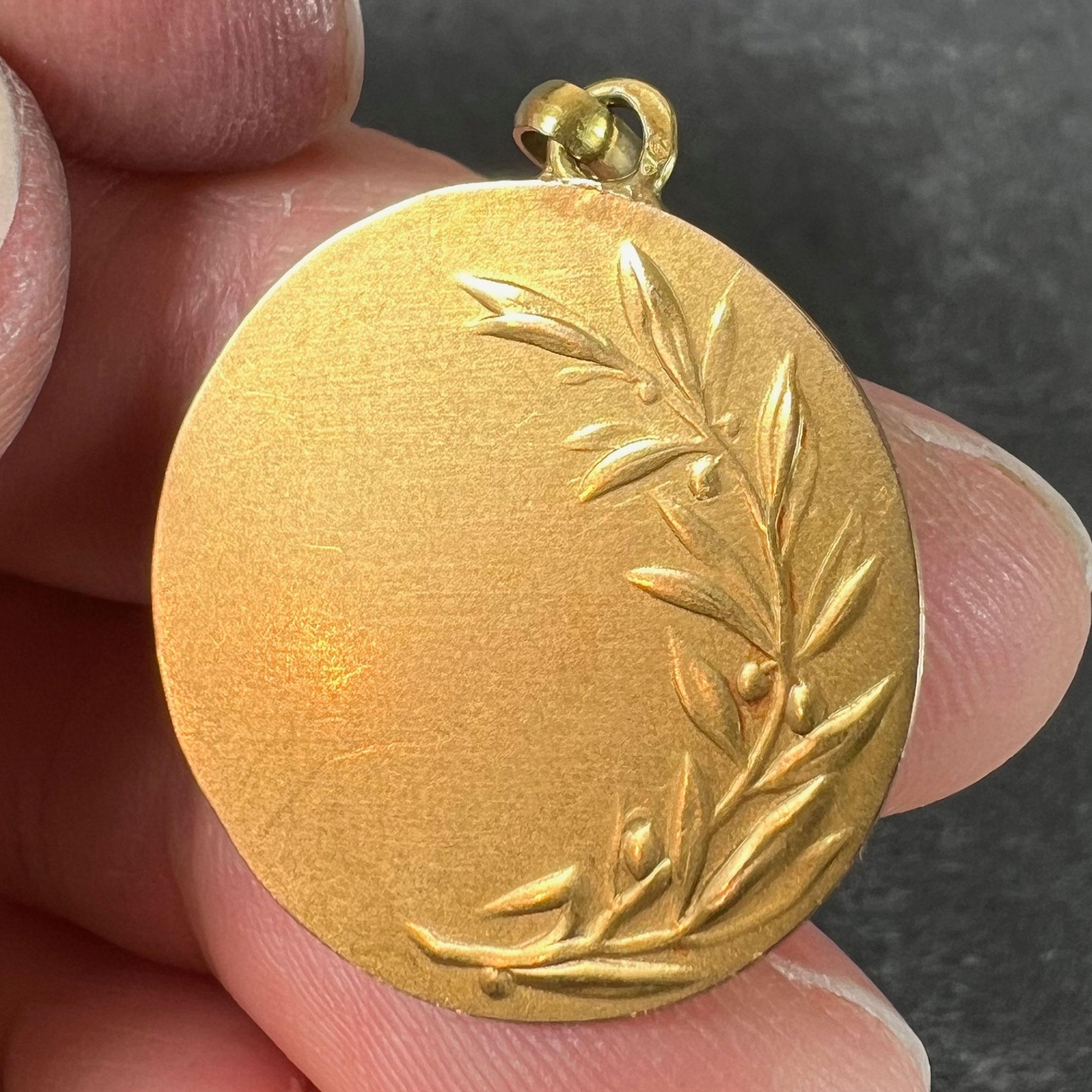 French Dropsy Jesus Christ Crown of Thorns 18K Yellow Gold Medal Pendant For Sale 4
