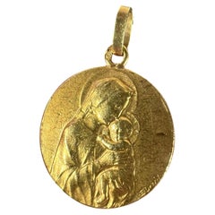 French Dropsy Madonna and Child 18K Yellow Gold Religious Medal Pendant