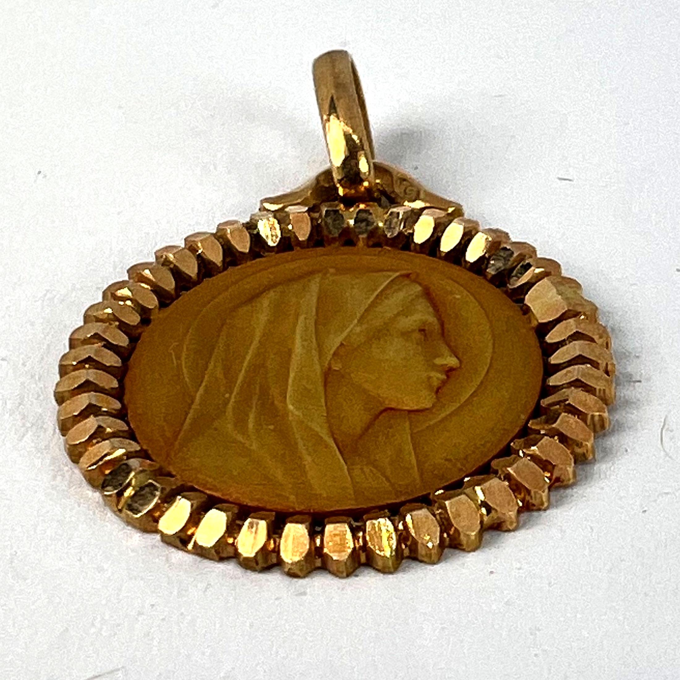 French Dropsy Perriat Virgin Mary 18K Yellow Gold Religious Medal Pendant For Sale 9