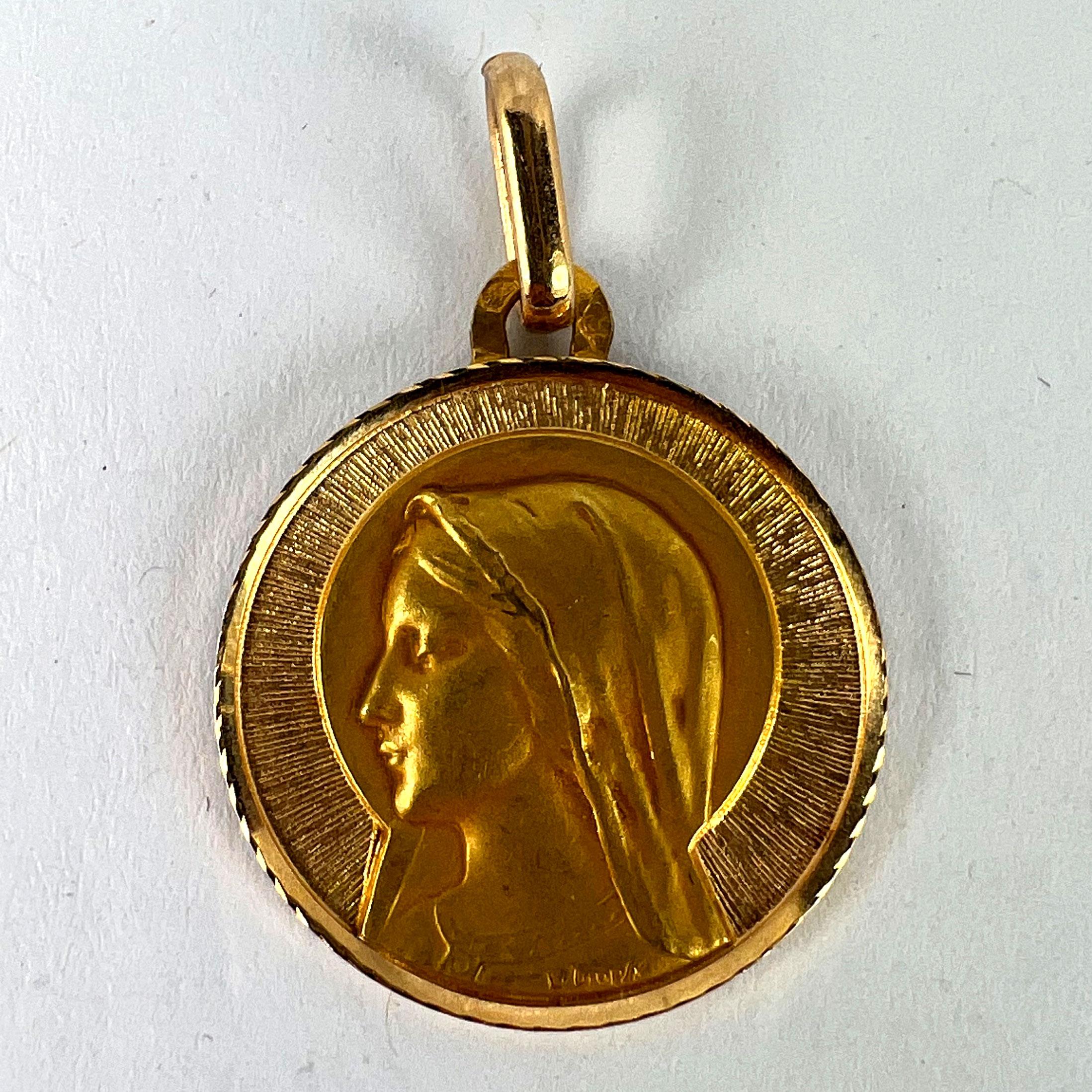 Colgante francés Dropsy Perroud Virgen María 18K Yellow Gold Medal en venta 7