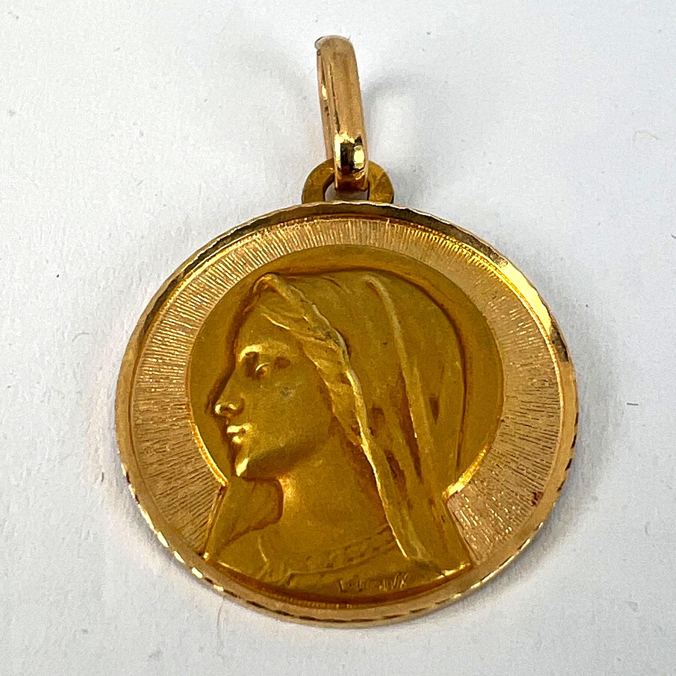 Colgante francés Dropsy Perroud Virgen María 18K Yellow Gold Medal en venta 8