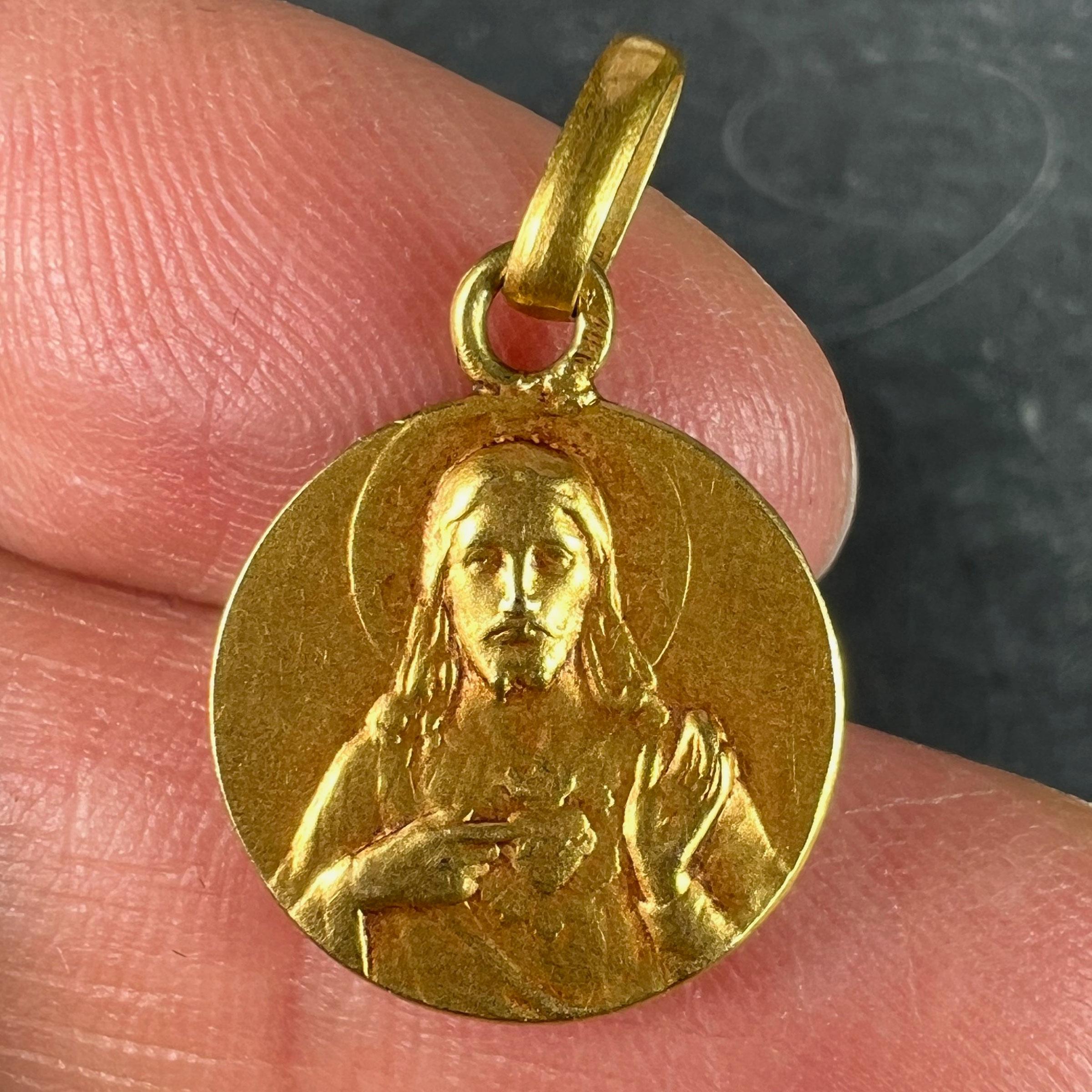 Women's or Men's French Dropsy Sacred Heart Madonna and Child 18K Yellow Gold Medal Pendant For Sale