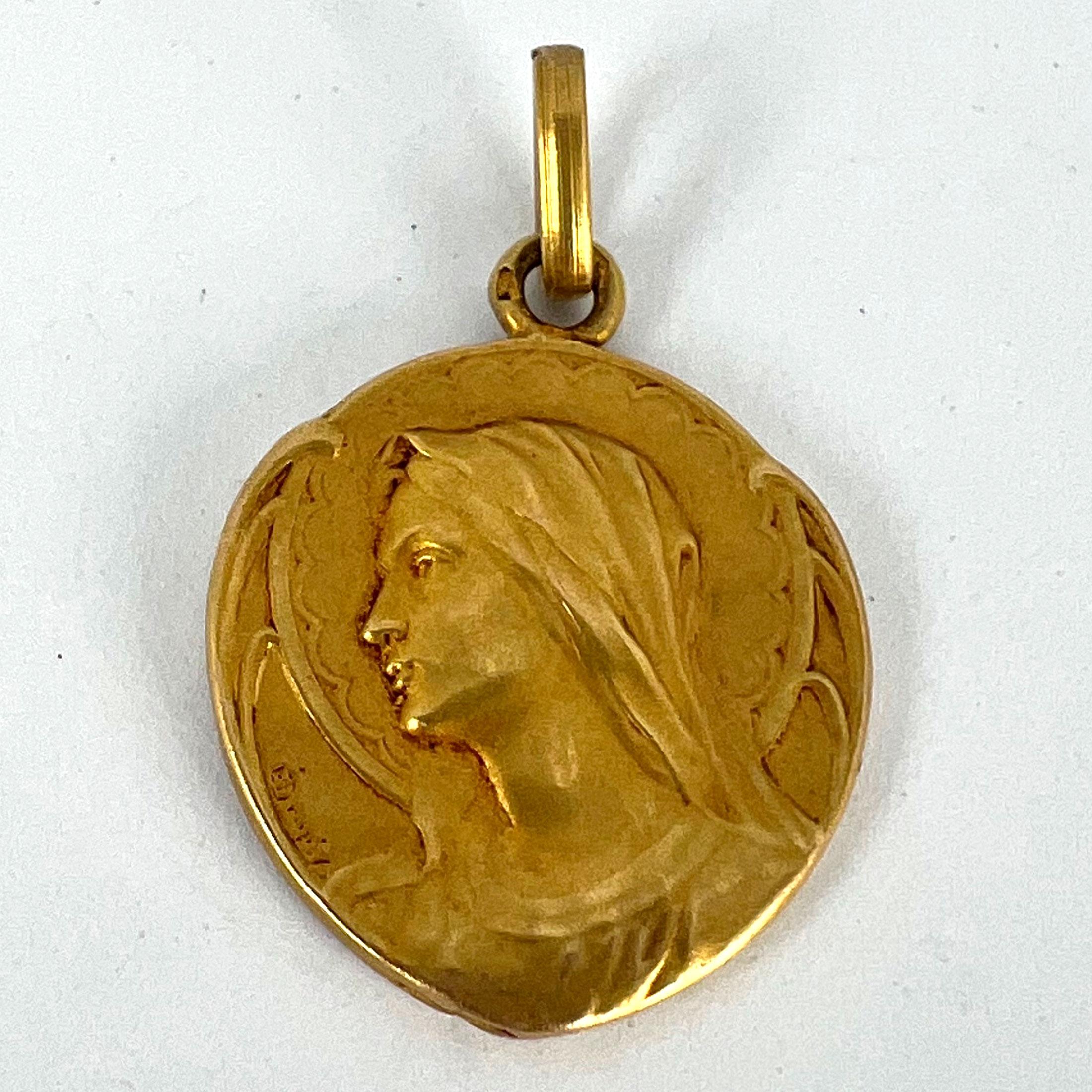 French Dropsy Virgin Mary 18K Yellow Gold Medal Pendant 8