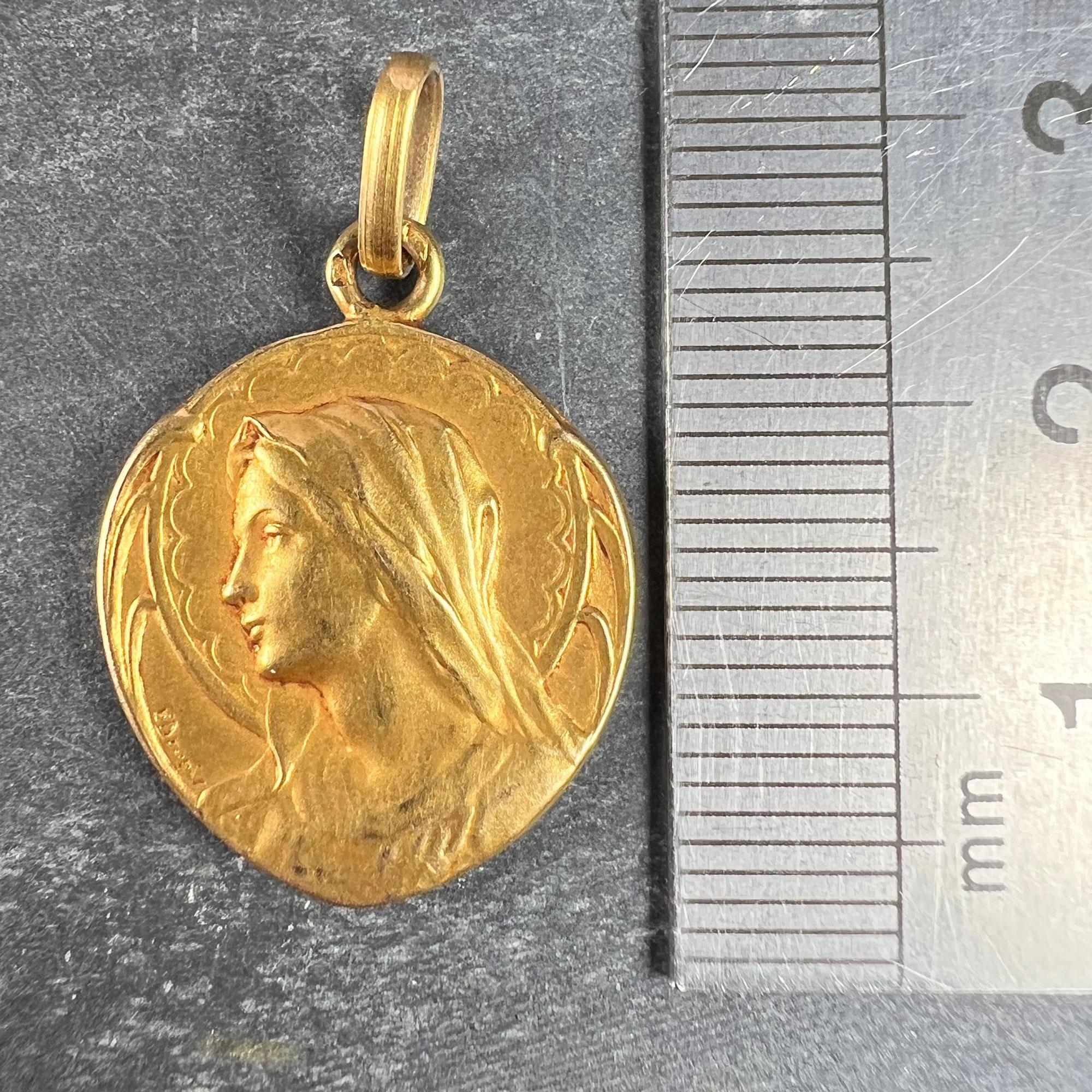 French Dropsy Virgin Mary 18K Yellow Gold Medal Pendant 5