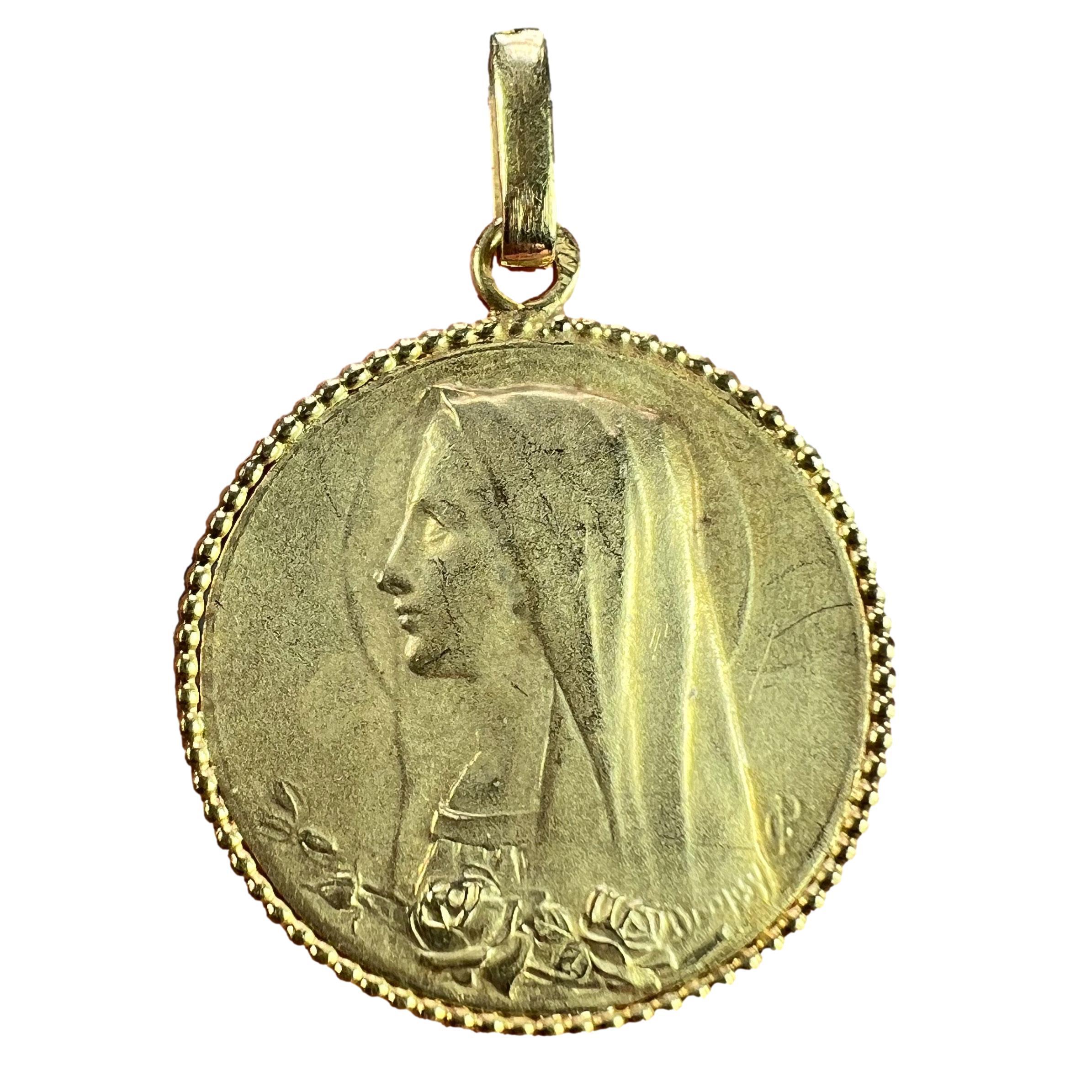 Tropfenförmiger Medaillon-Anhänger aus 18 Karat Gelbgold mit Jungfrau Maria