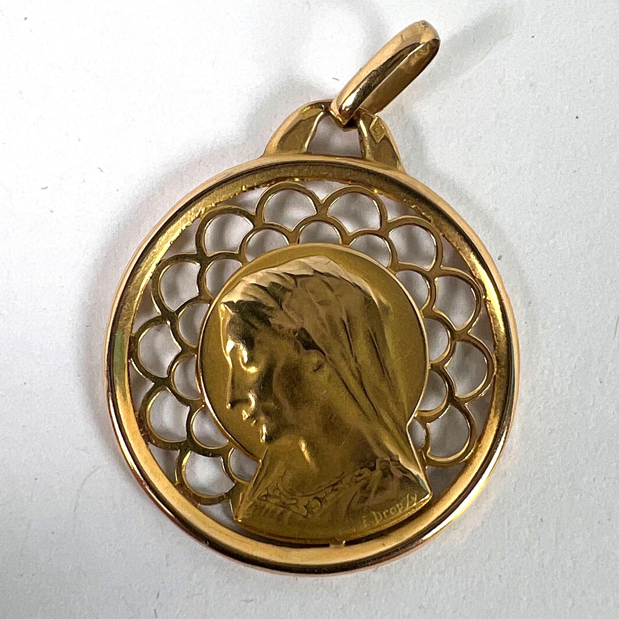 French Dropsy Virgin Mary 18K Yellow Gold Pierced Medal Charm Pendant For Sale 7