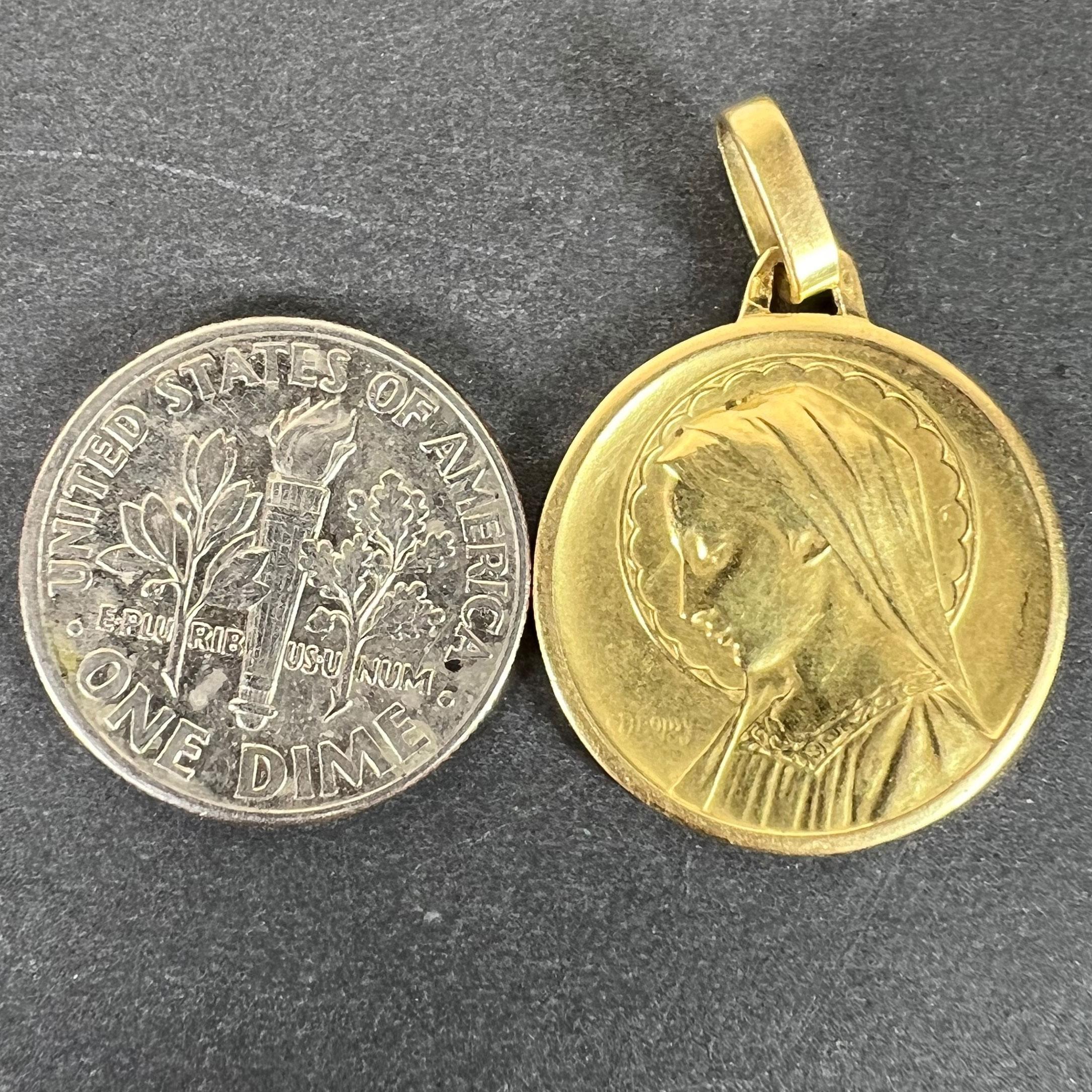 French Dropsy Virgin Mary 18K Yellow Gold Religious Medal Pendant For Sale 6