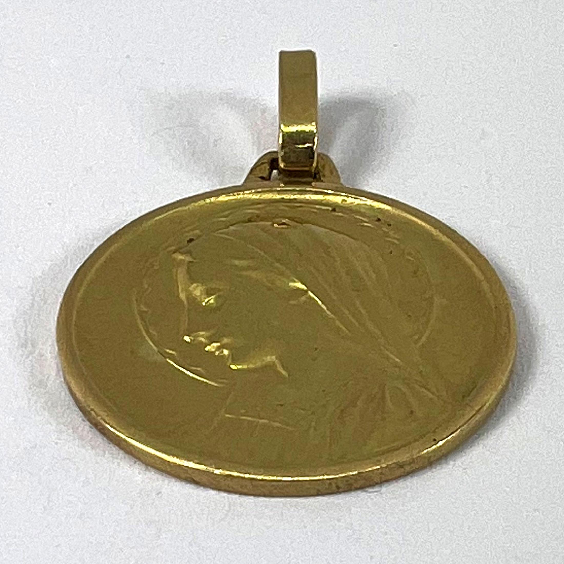 French Dropsy Virgin Mary 18K Yellow Gold Religious Medal Pendant For Sale 9