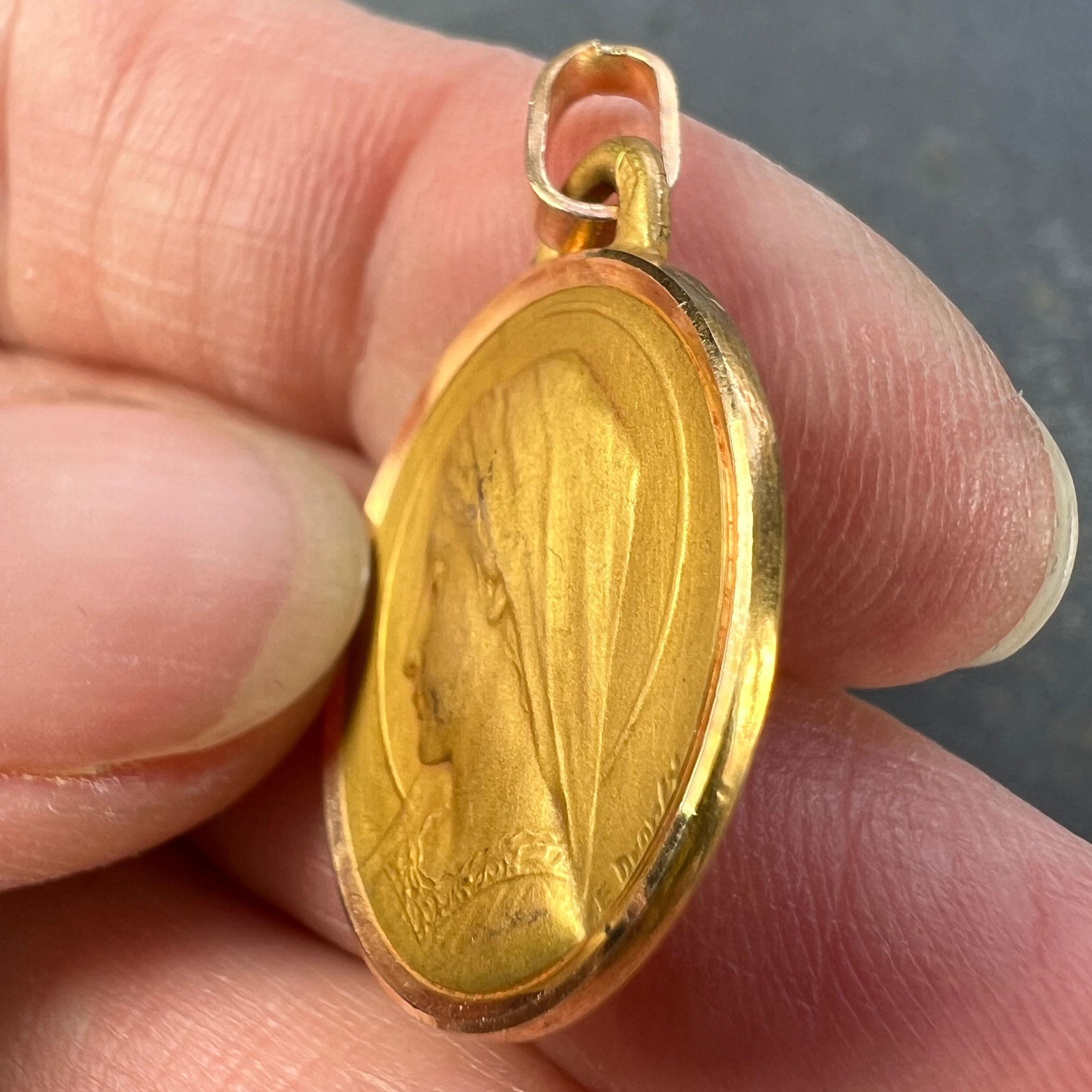 French Dropsy Virgin Mary 18K Yellow Gold Religious Medal Pendant 3