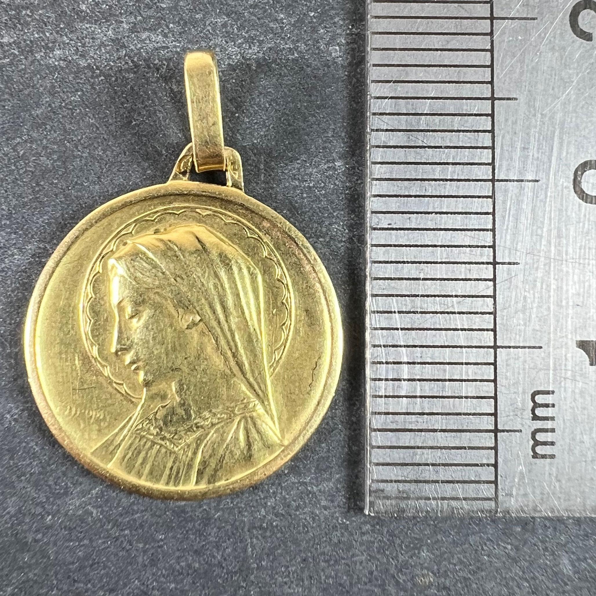 French Dropsy Virgin Mary 18K Yellow Gold Religious Medal Pendant For Sale 5
