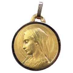 Pendentif français en or jaune 18 carats avec médaille religieuse de la Vierge Marie