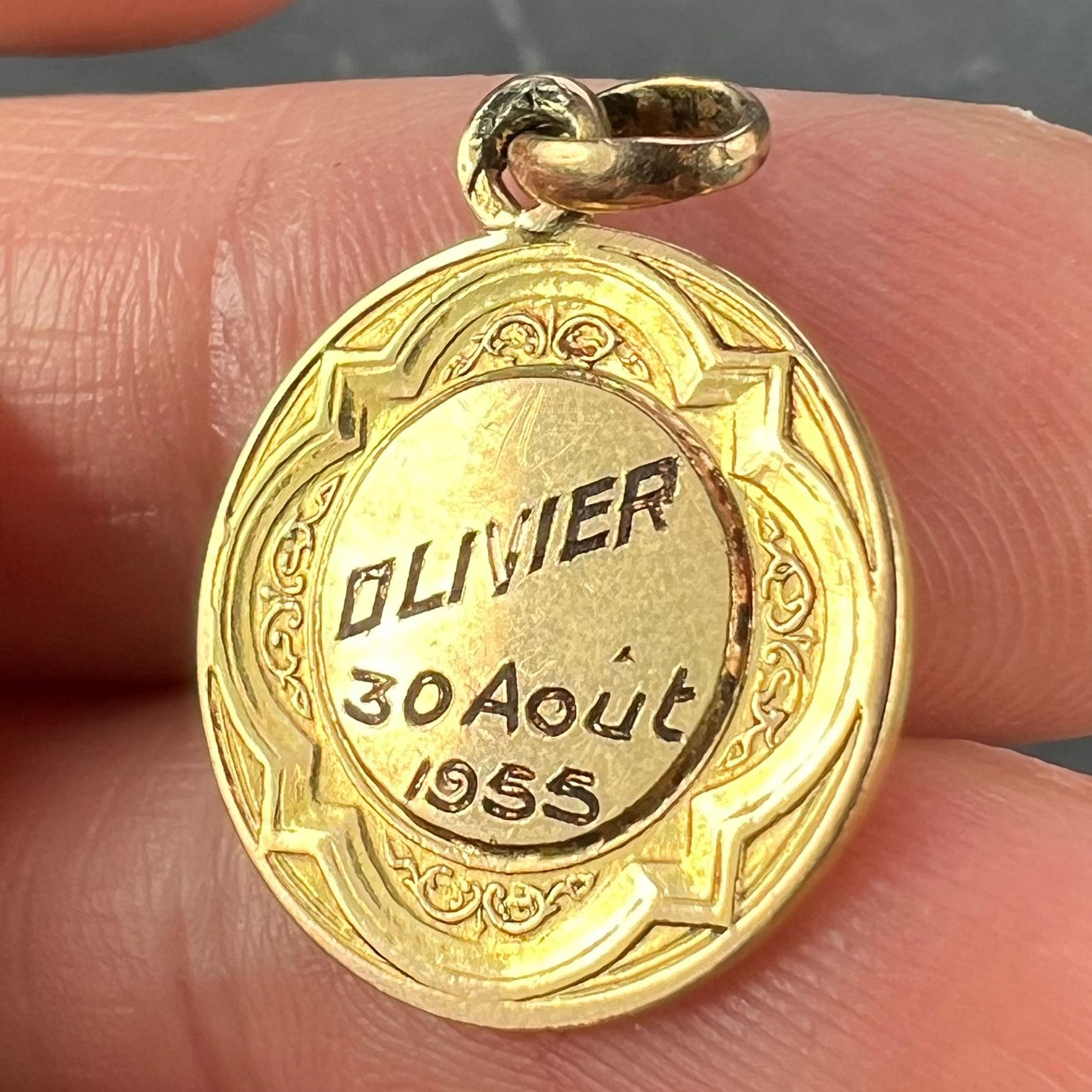 French Dropsy Virgin Mary Ave Maria 18K Yellow Gold Charm Pendant For Sale 4