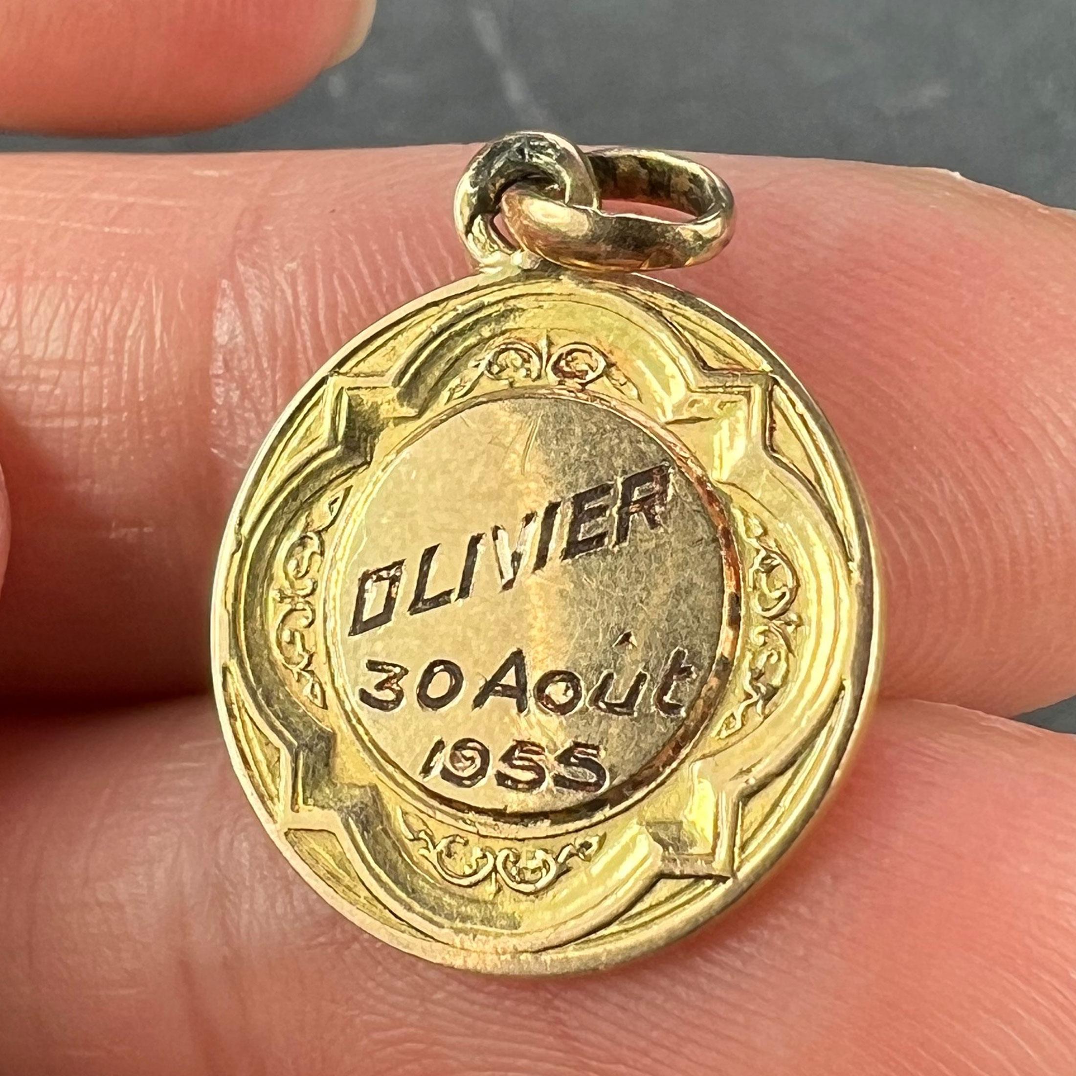 French Dropsy Virgin Mary Ave Maria 18K Yellow Gold Charm Pendant For Sale 5