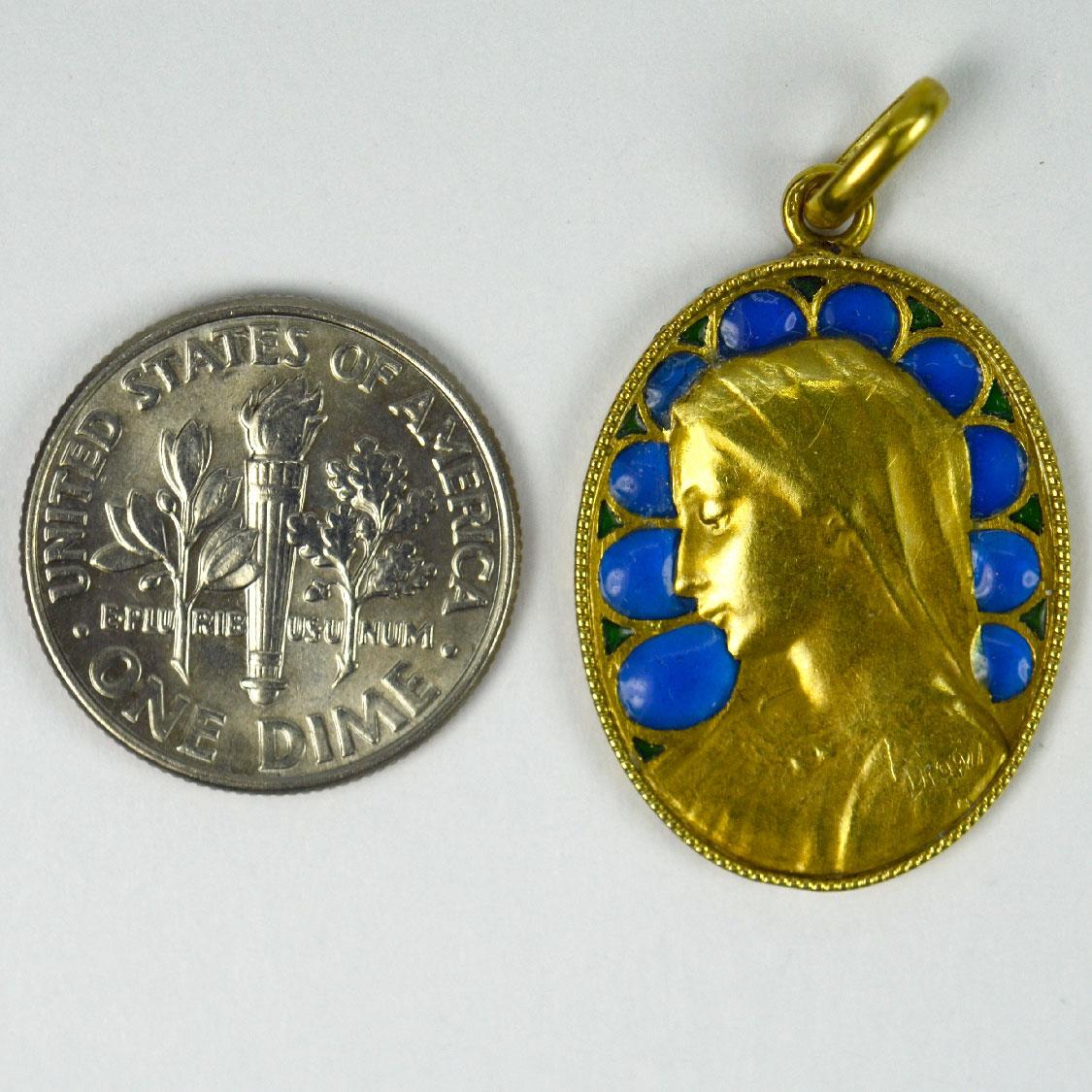 French Dropsy Virgin Mary Plique a Jour Enamel 18K Yellow Gold Charm Pendant In Good Condition In London, GB