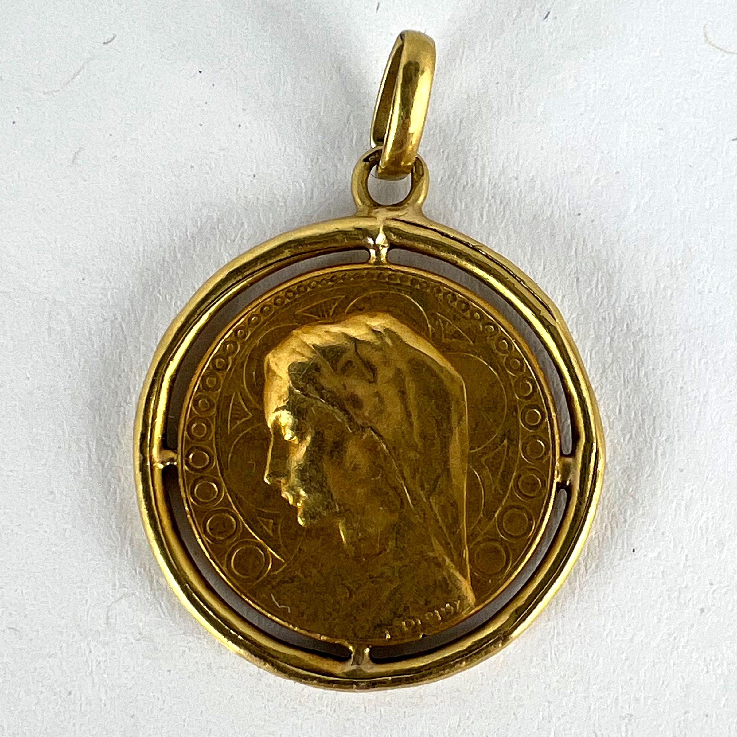 French Dropsy Virgin Mary Virgo Gloriosa 18K Yellow Gold Medal Pendant For Sale 8