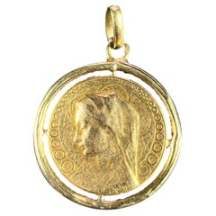 Pendentif médaille en or jaune 18 carats Vierge Marie Virgo Gloriosa