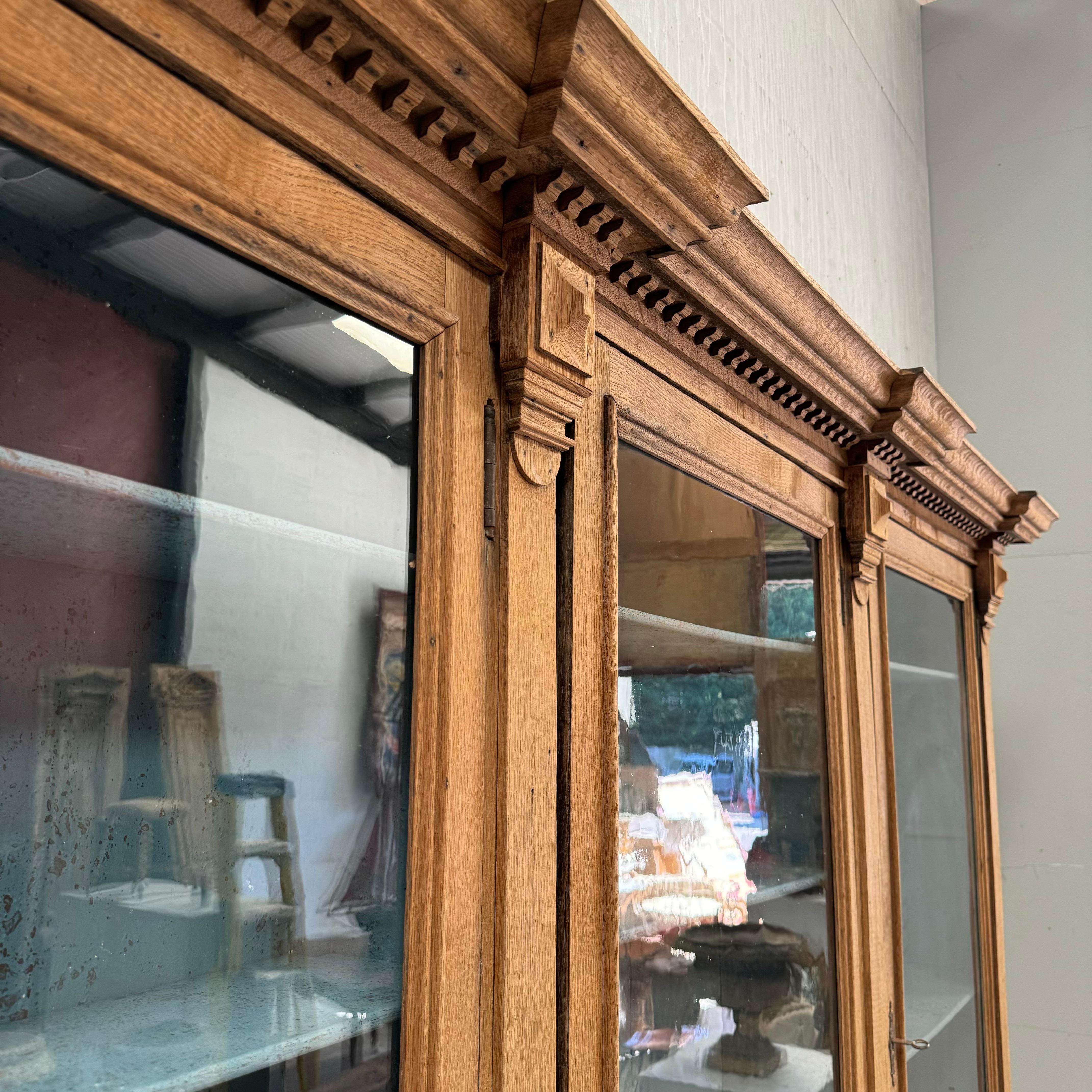 Vetro Libreria francese in Oak Oak in vendita