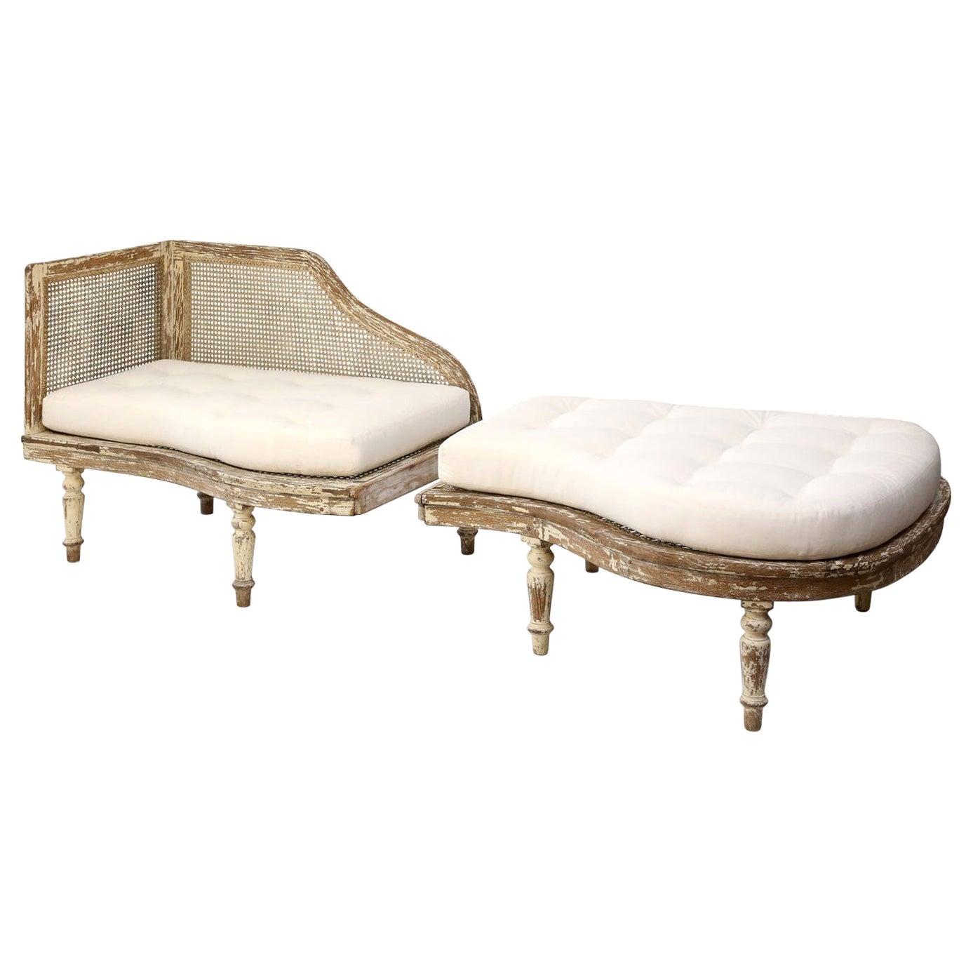 French Duchesse Brisée in Light Green-Beige Paint For Sale 1