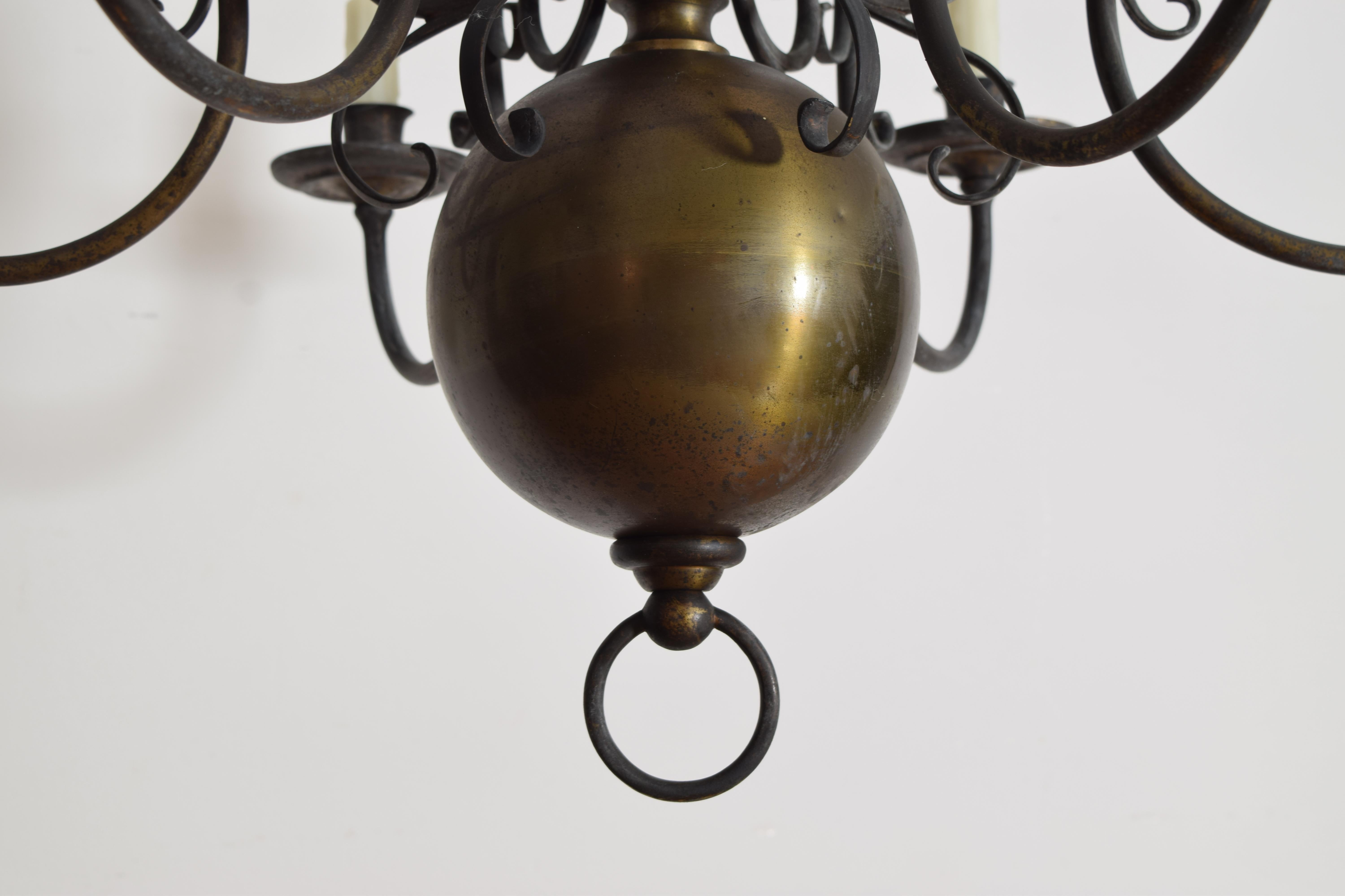 Lustre à 6 lumières en laiton de style baroque hollandais français, vers 1800 en vente 4