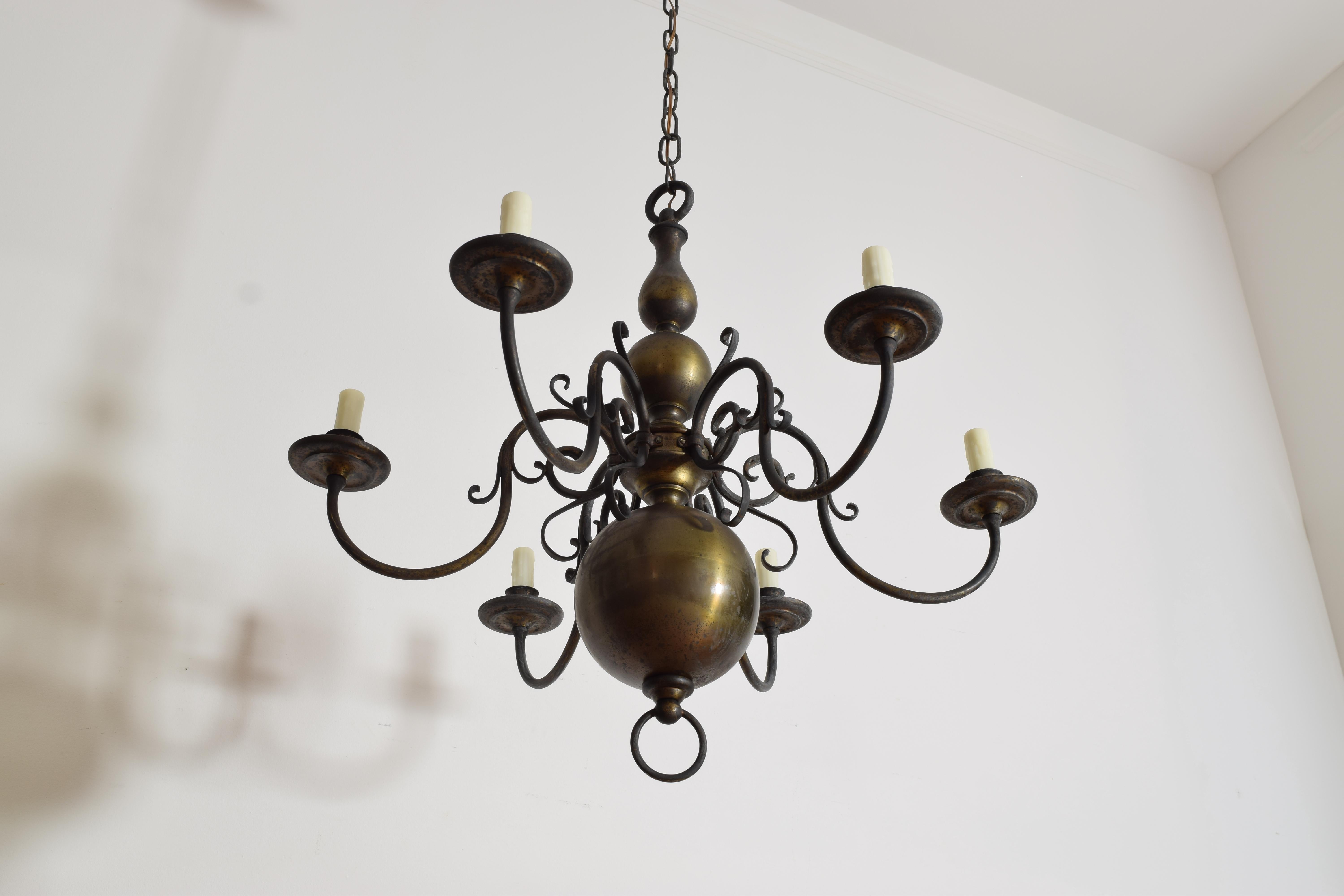 Lustre à 6 lumières en laiton de style baroque hollandais français, vers 1800 Bon état - En vente à Atlanta, GA
