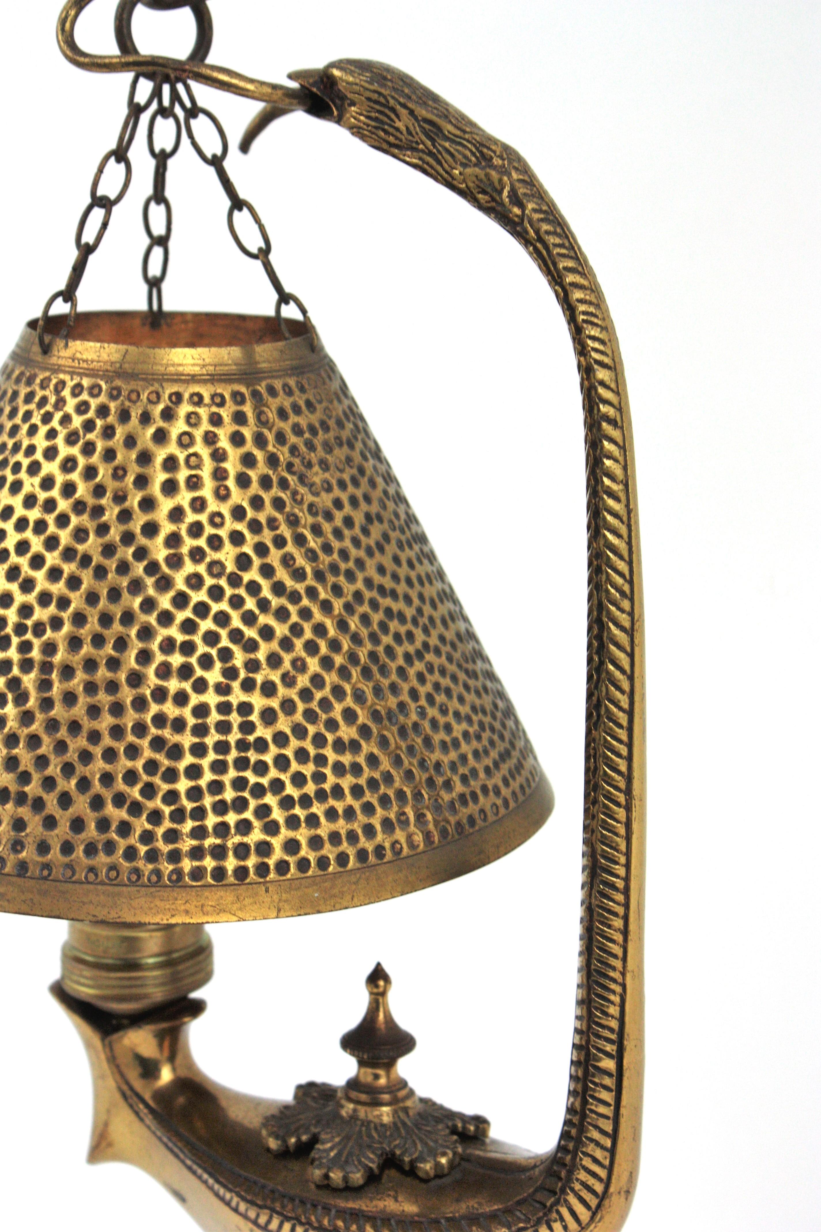 French Eagle Table Lamp in Brass, Muller Frères Style For Sale 8