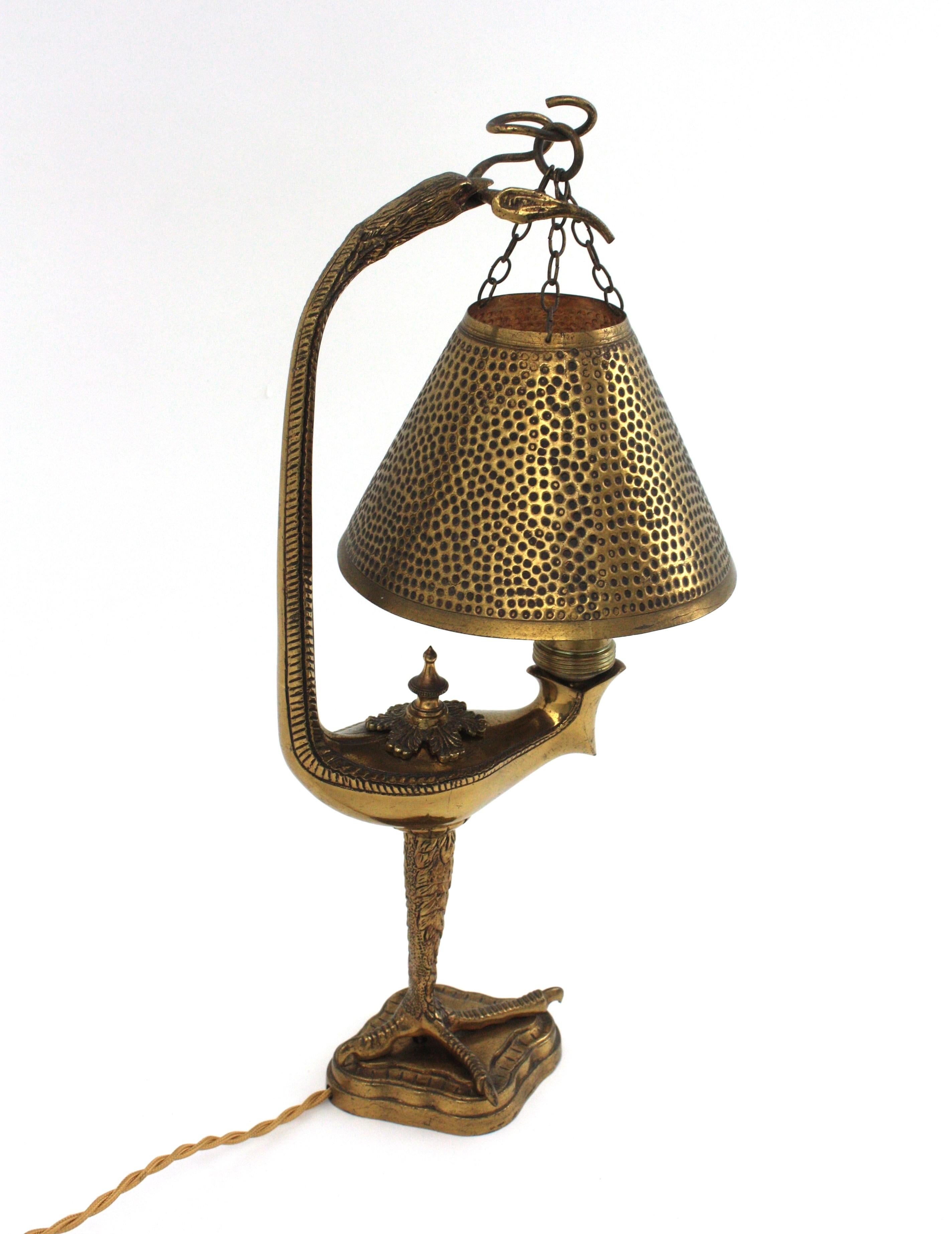 French Eagle Table Lamp in Brass, Muller Frères Style For Sale 2
