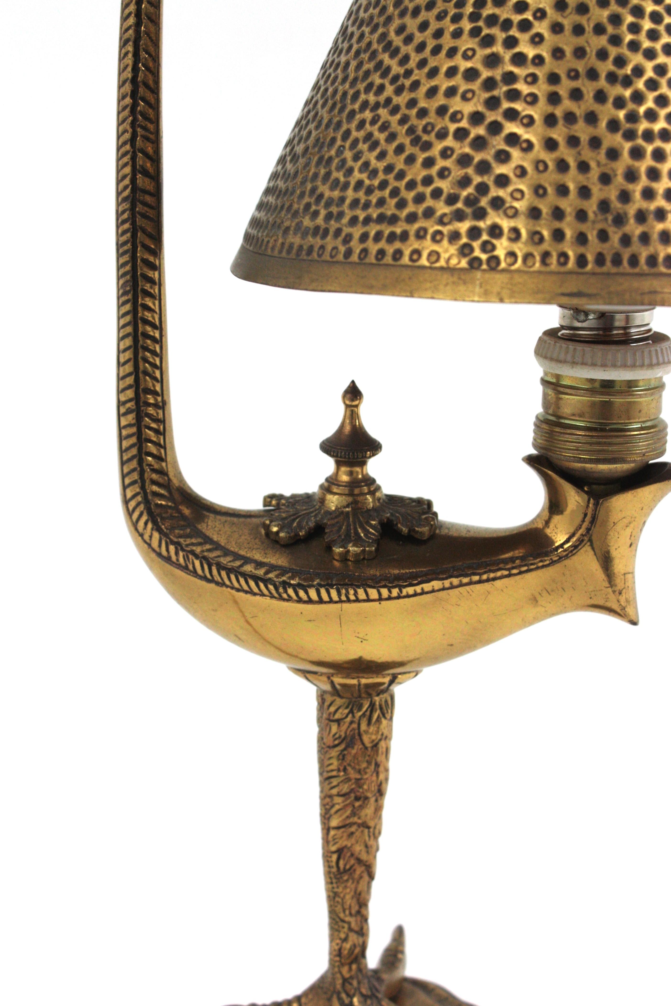 French Eagle Table Lamp in Brass, Muller Frères Style For Sale 3