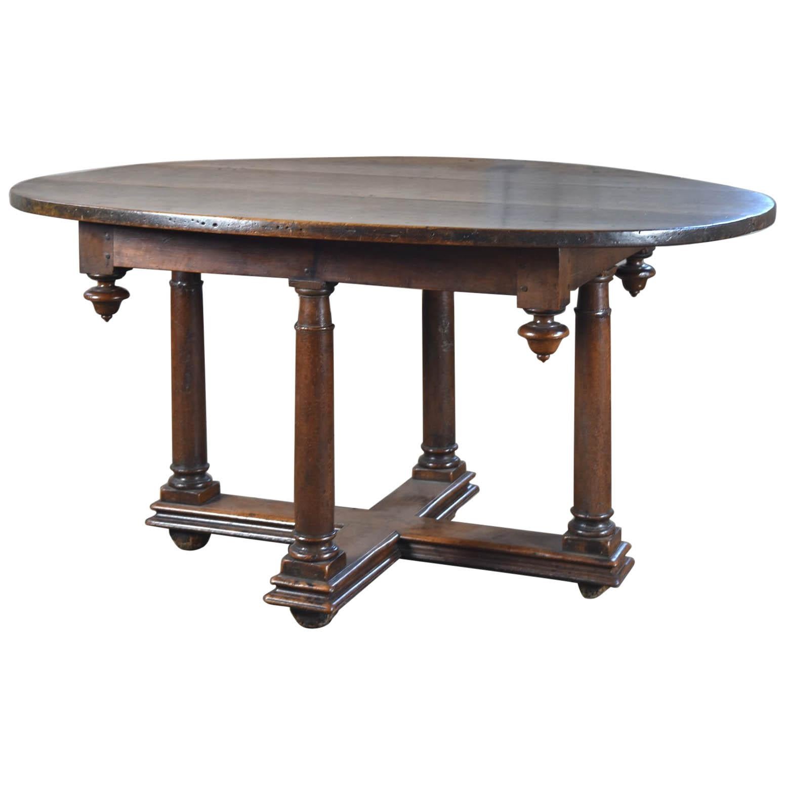 French Early 17th Century Henry IV Oval Walnut Center or Dining Table For Sale