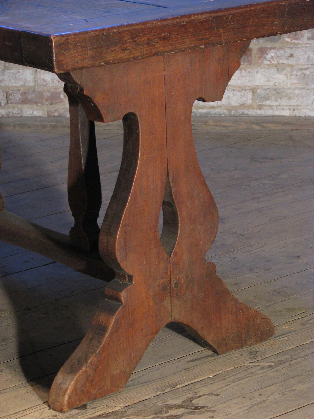 French early 17th Century Rustic Farm Table, Console, Desk, Dining Table For Sale 3