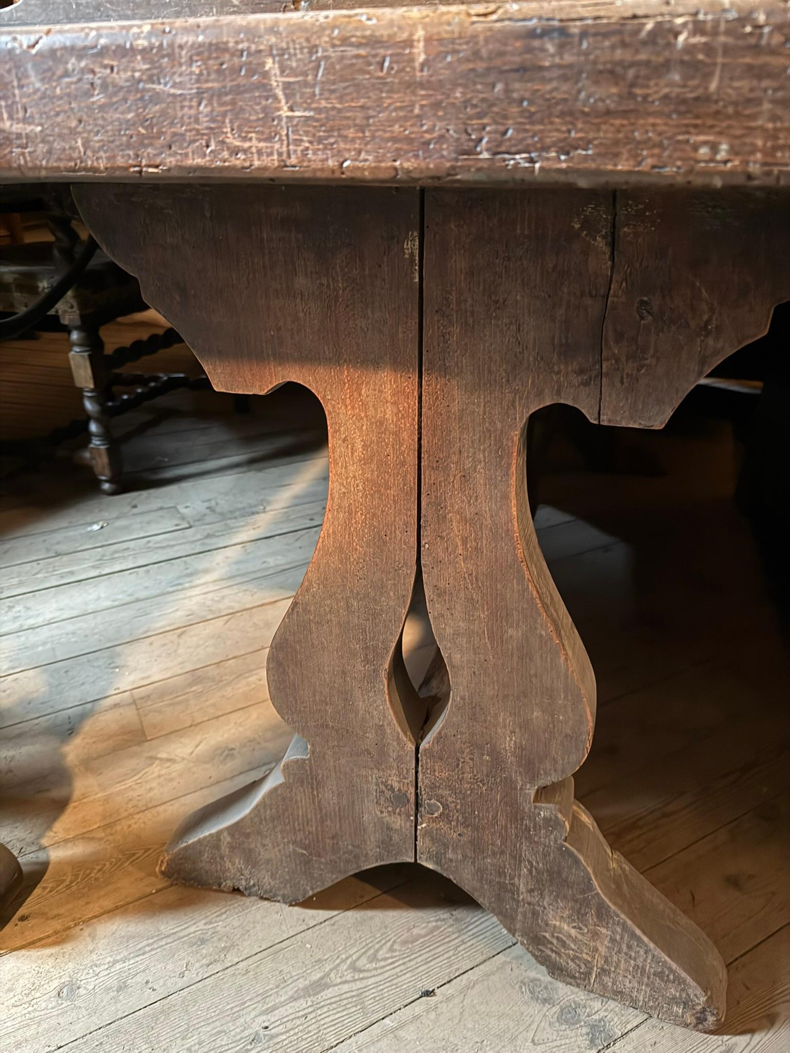 French early 17th Century Rustic Farm Table, Console, Desk, Dining Table For Sale 5