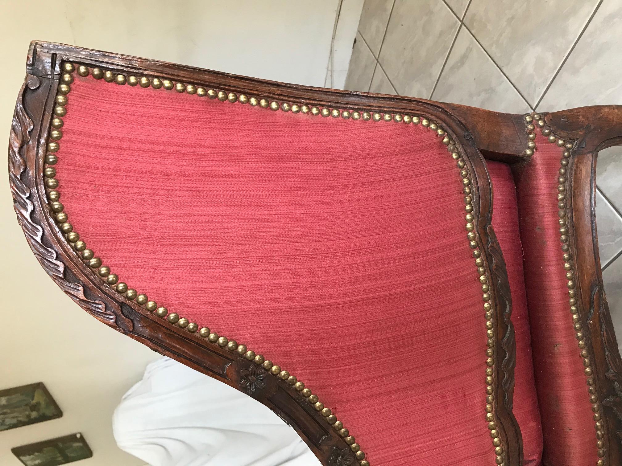 Französisches Sofa aus dem frühen 18. Jahrhundert im Zustand „Gut“ im Angebot in Stockbridge, GA