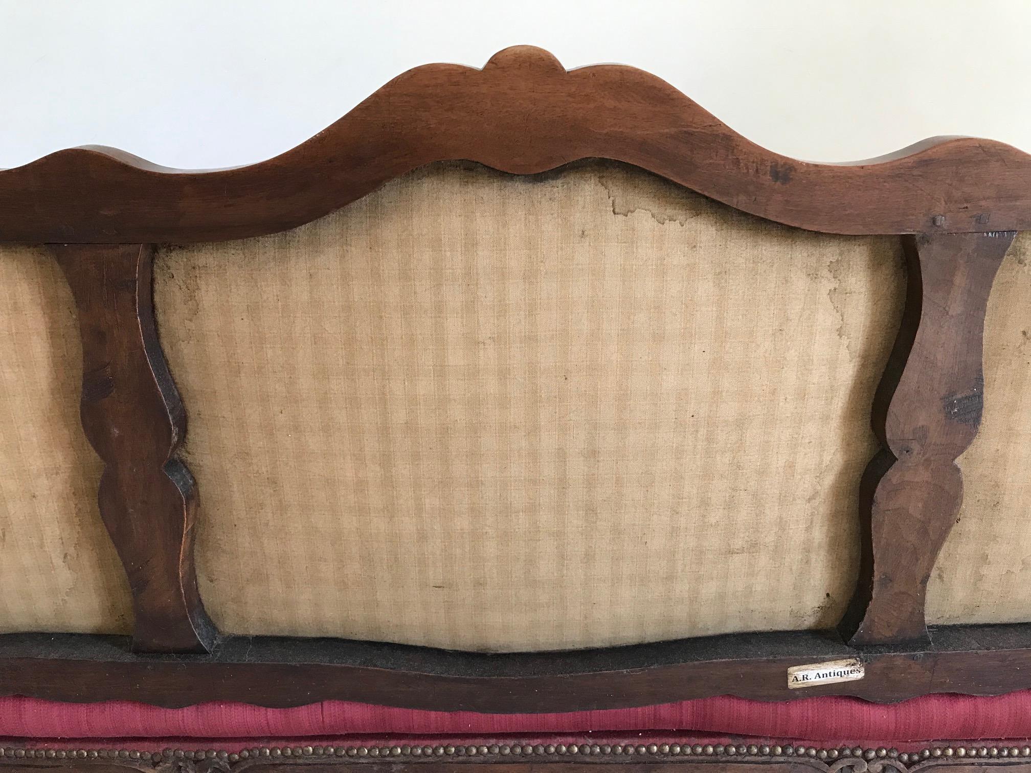 Französisches Sofa aus dem frühen 18. Jahrhundert im Angebot 2