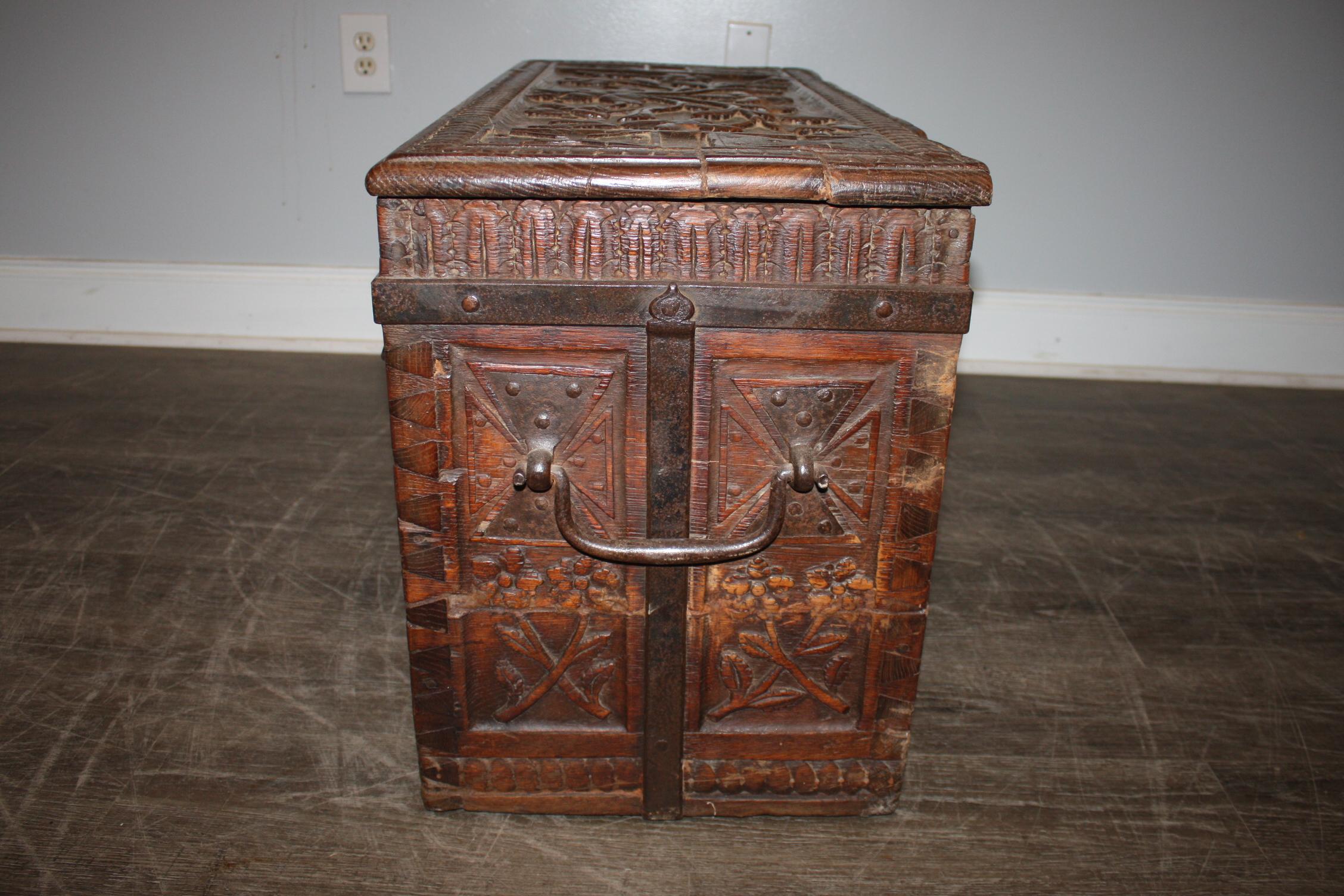French Early 18th Century Trunk For Sale 8